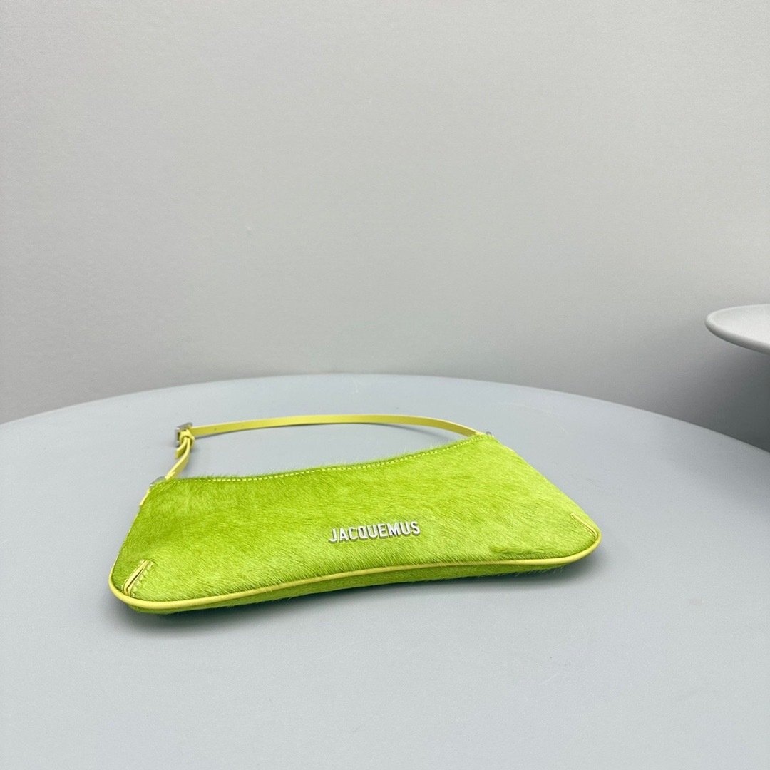 22077F4A-AF34-4A7C-B257-6906CE35C30F