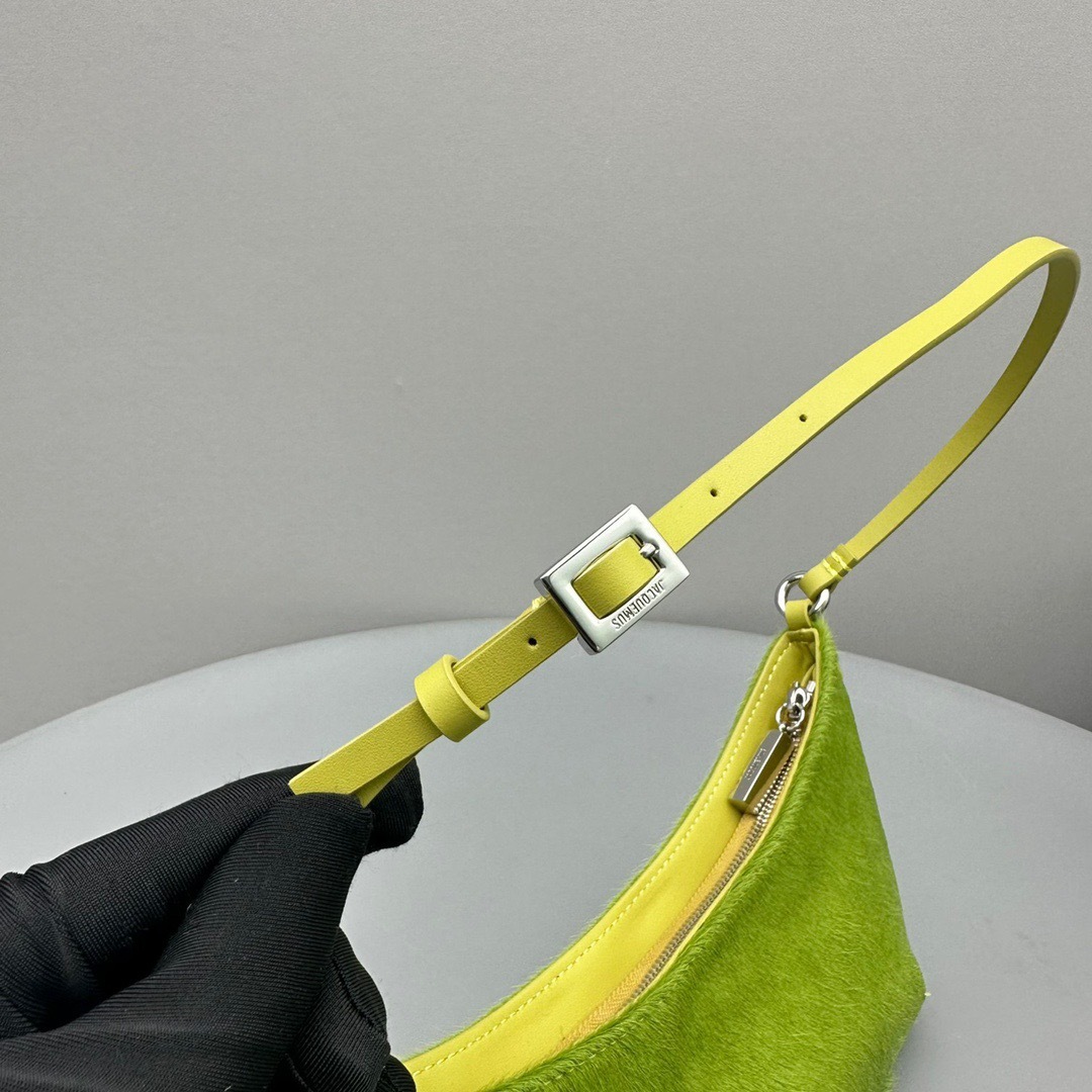 1AA2212C-5BEB-4068-90D0-F46023C20895