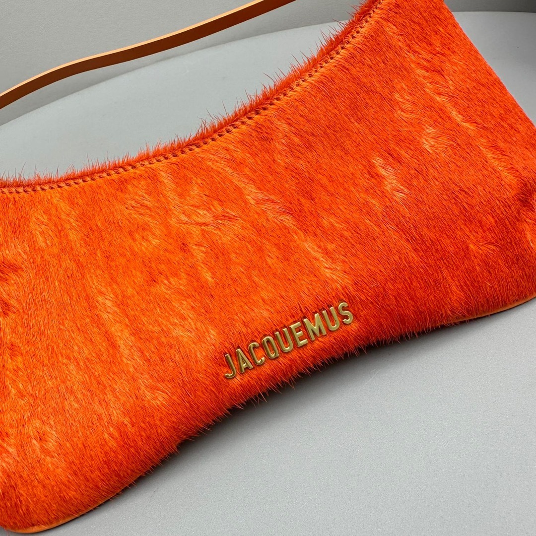 451FAC40-41E6-4086-A073-FAF49D0007AB