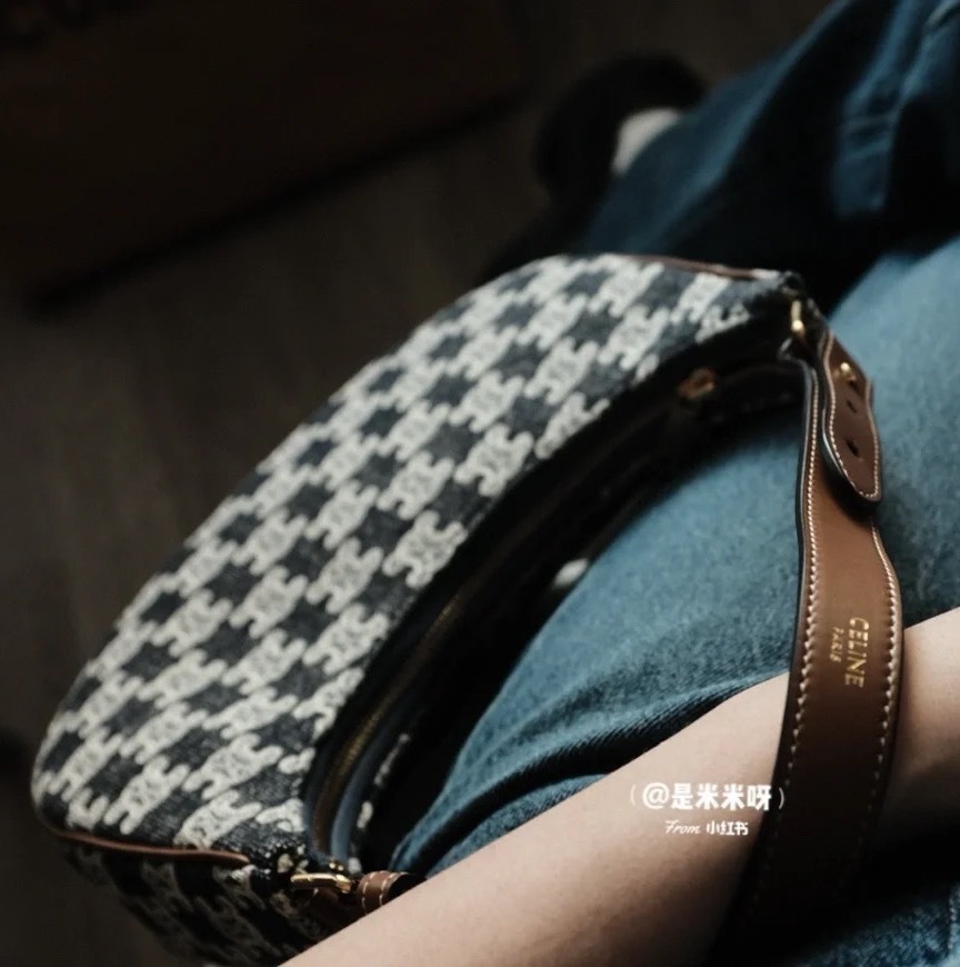 C5EDC1D1-2311-46B5-902E-C90F0E7FBFB0