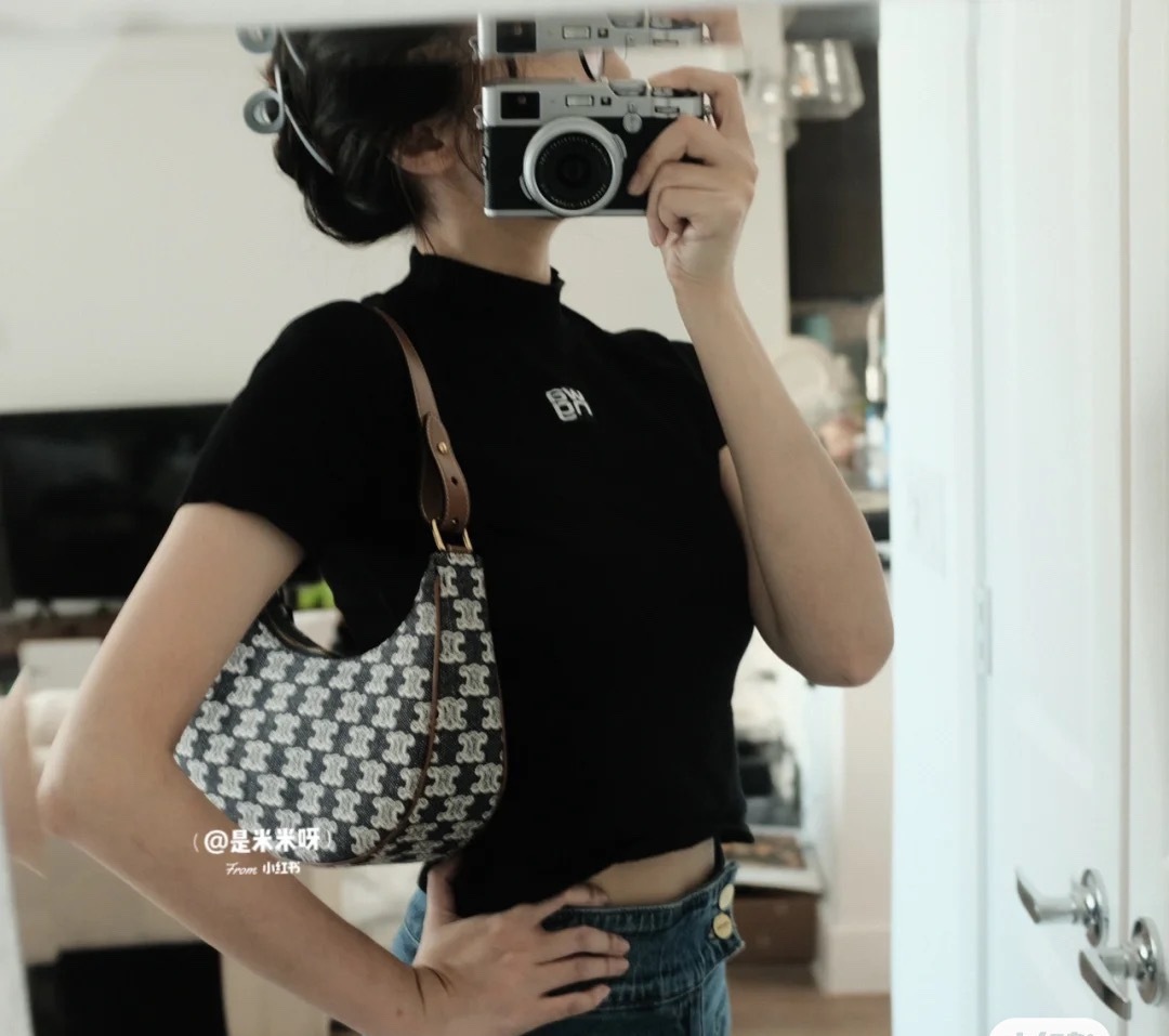 7D337456-8F3F-4DDE-9379-F72F8ADB3999