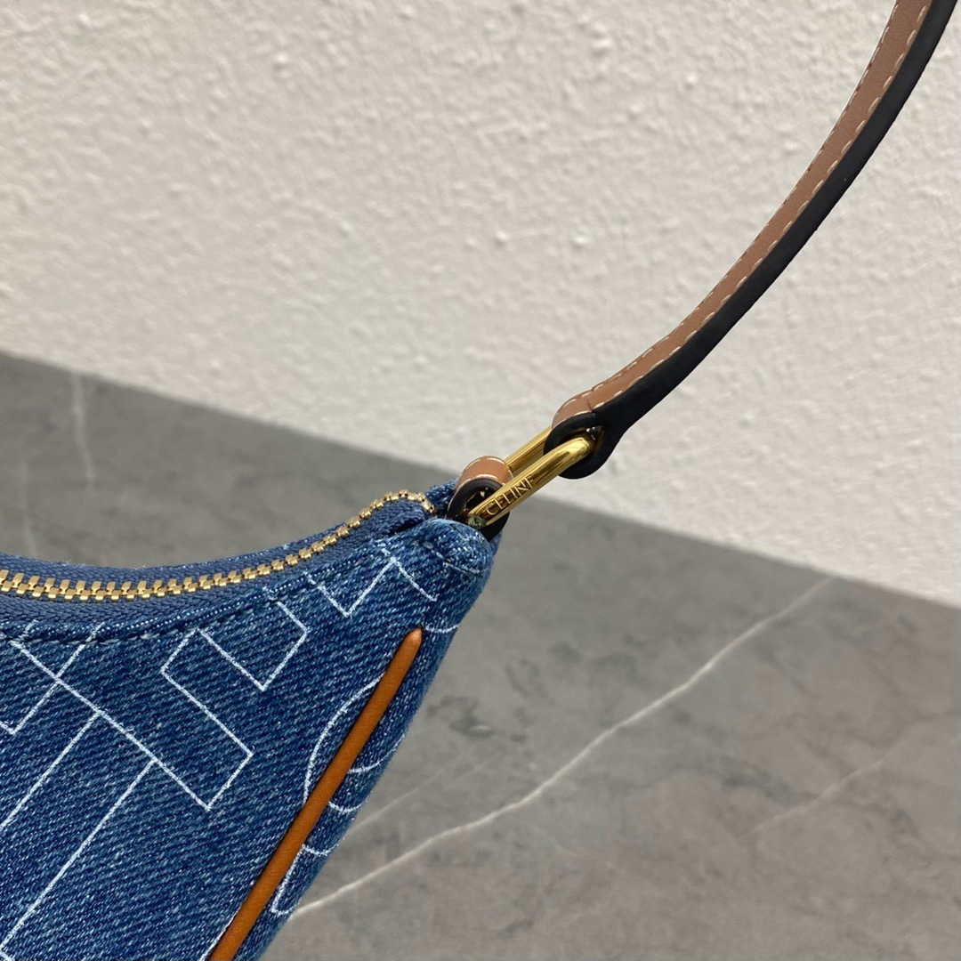 24724E29-B40C-4071-A5D8-8F7D5711EF0E