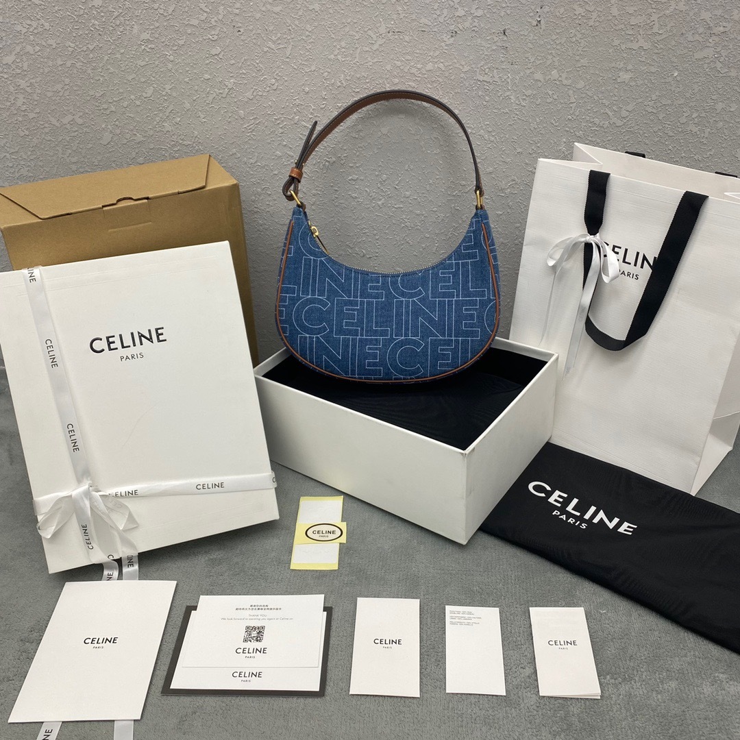 1E6260C0-02A6-44D6-AD67-945C9587108C