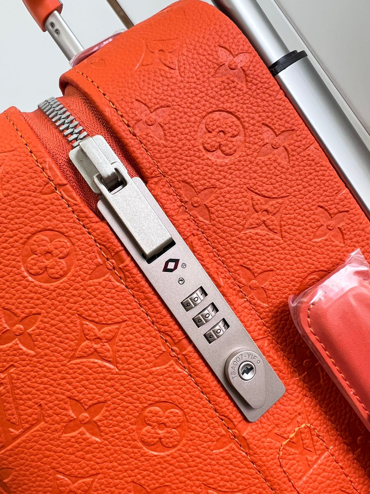 E0427AC5-866E-4307-926F-18F58906922D