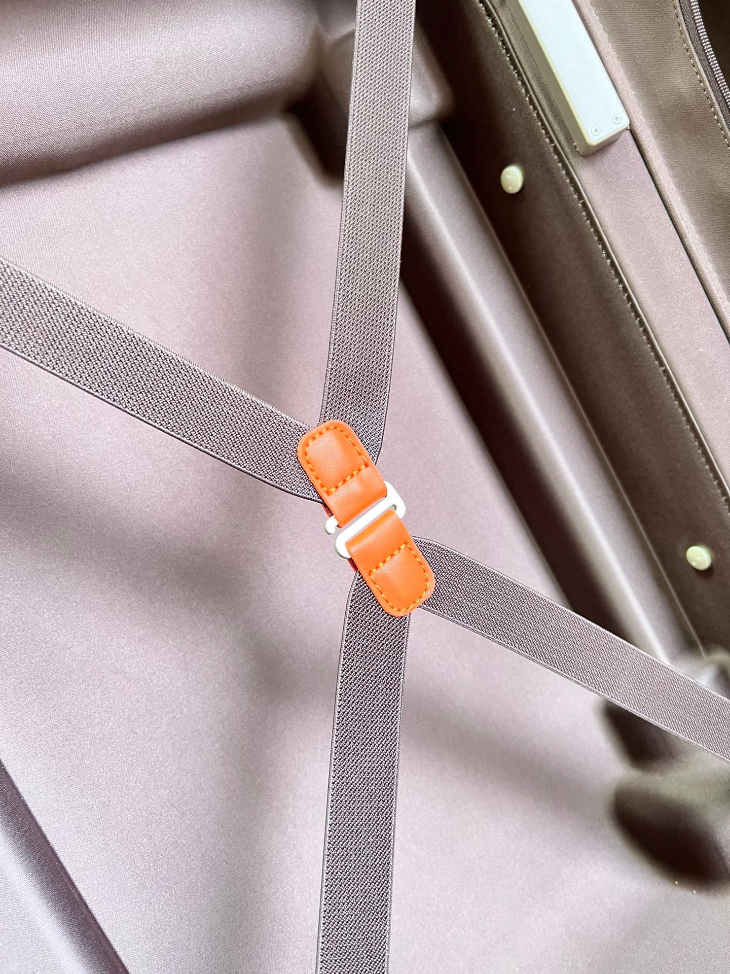 CD81E0D8-F836-4115-AD3E-EB2733364CE2