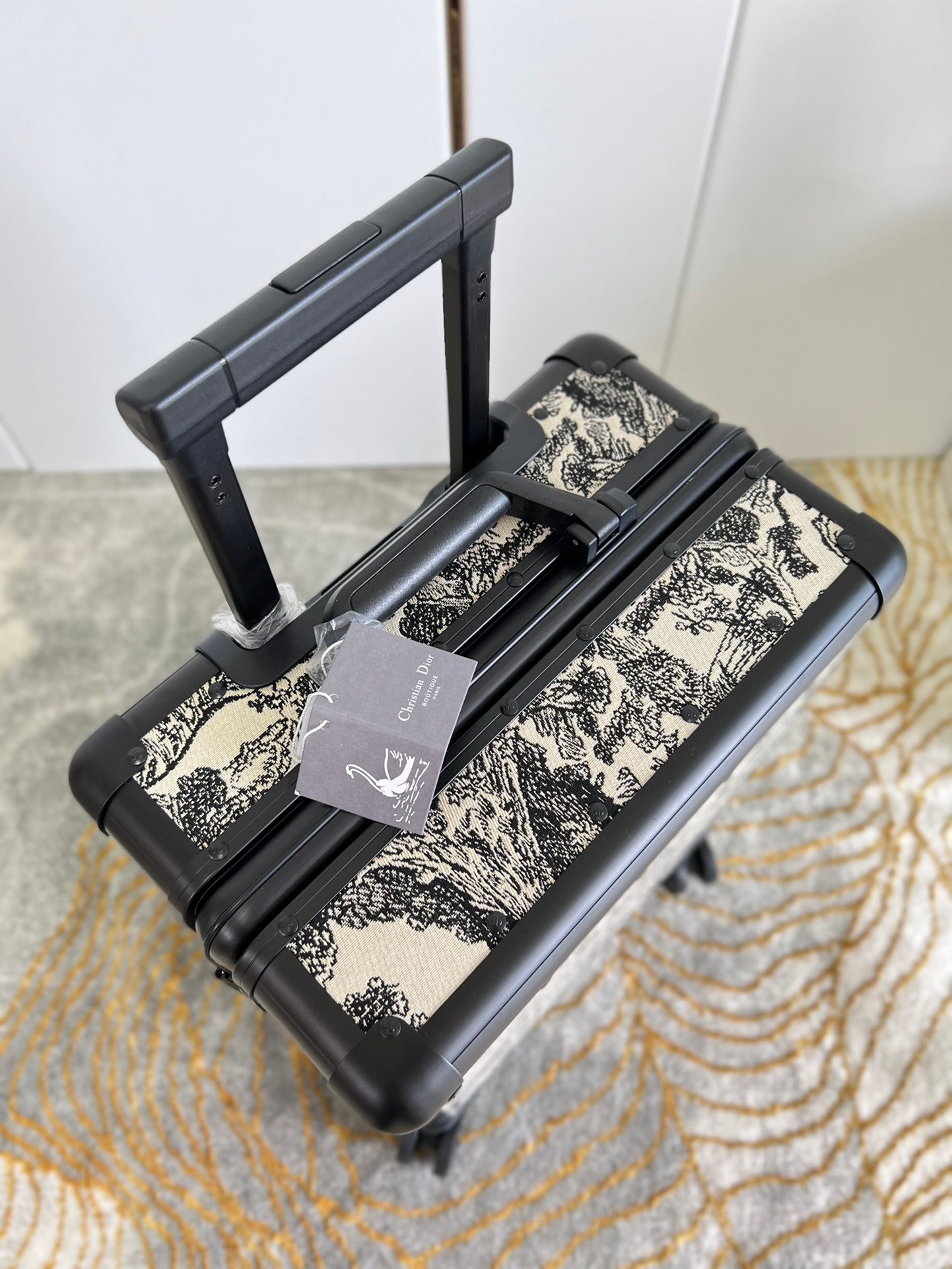 CE1EF1B5-FD9A-4E35-ABCE-A6DB0D9737FB