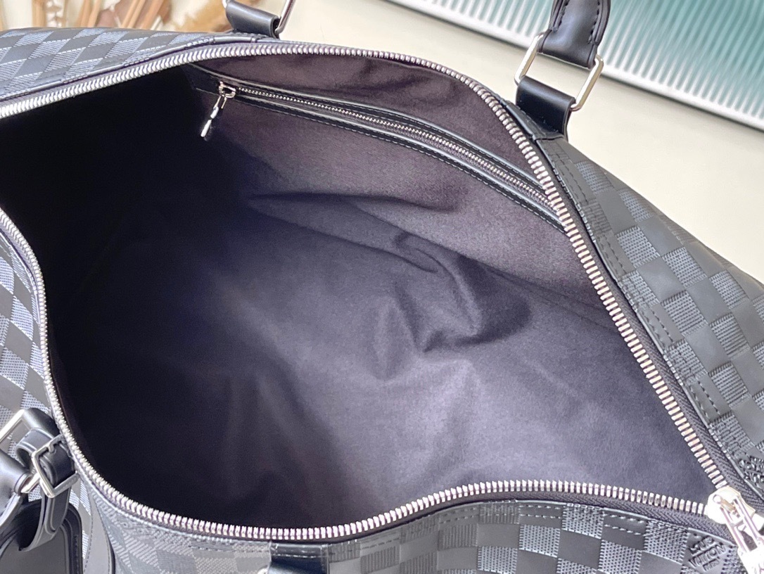 779033AB-B1CC-4C51-82BB-D5FA8A02FE83