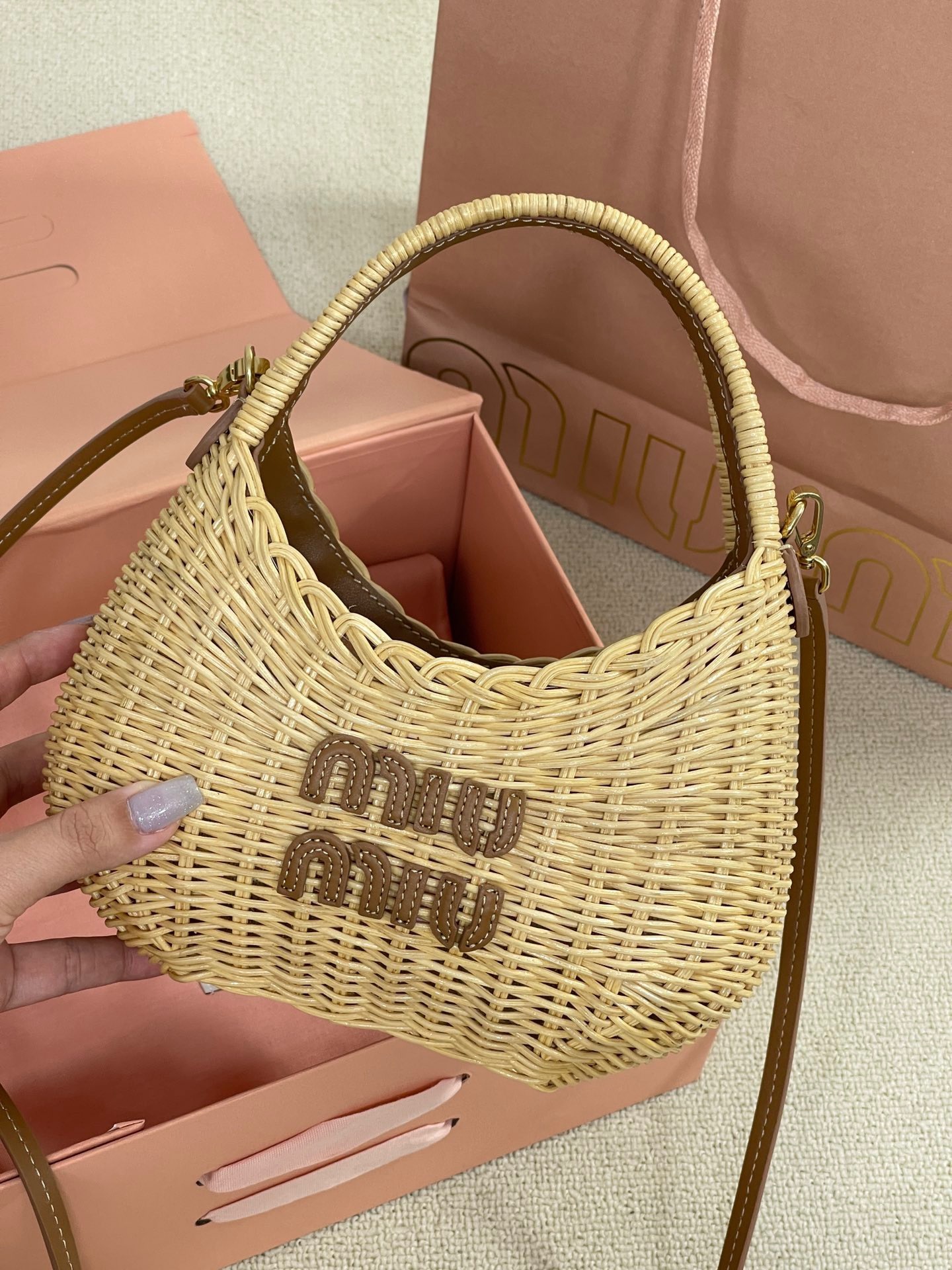 36A55AD3-CC5E-4AAD-AB47-8457AD77F84E