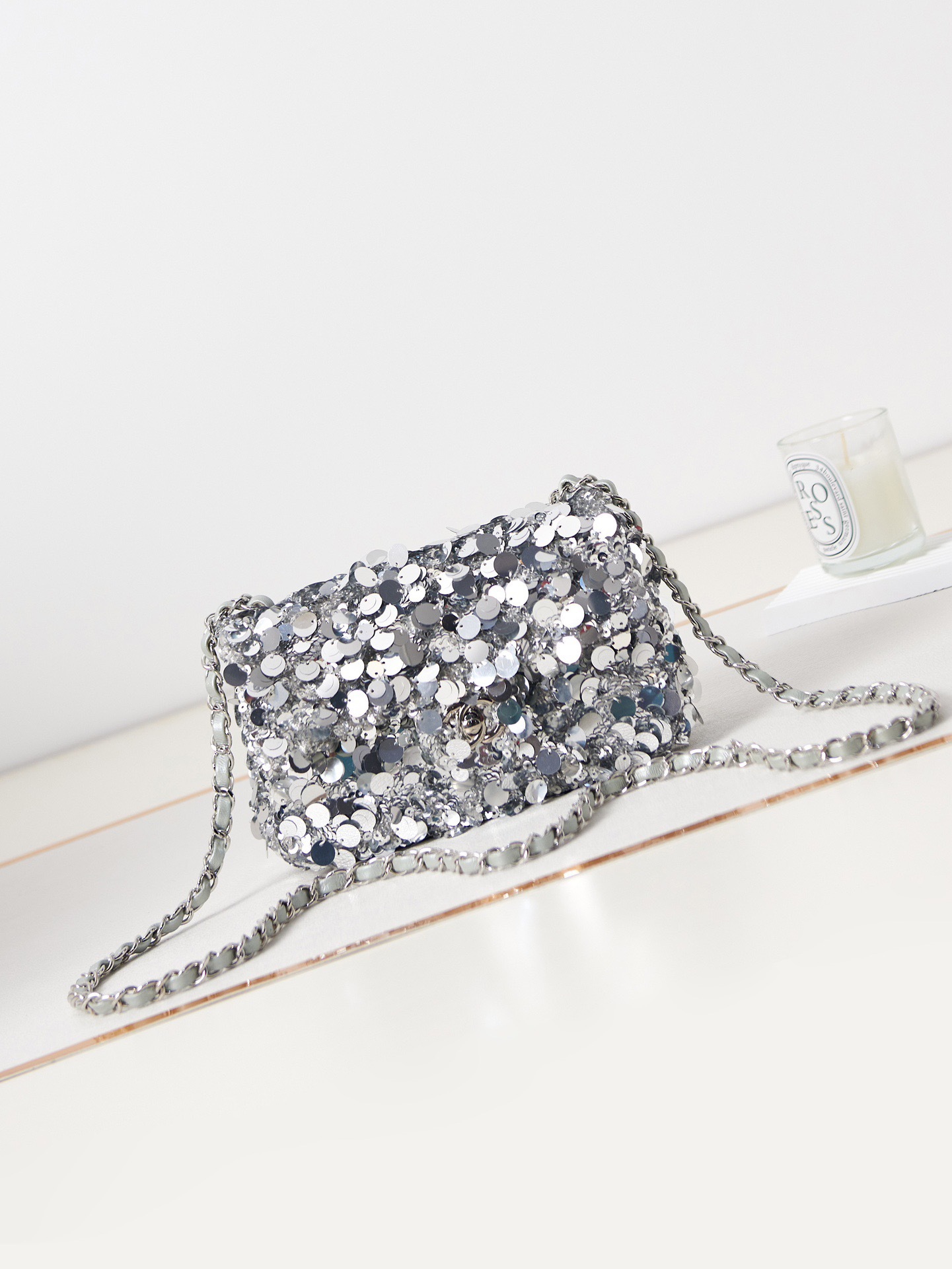 C3F4257B-CB63-4D8D-953D-1B0CE9A24E11