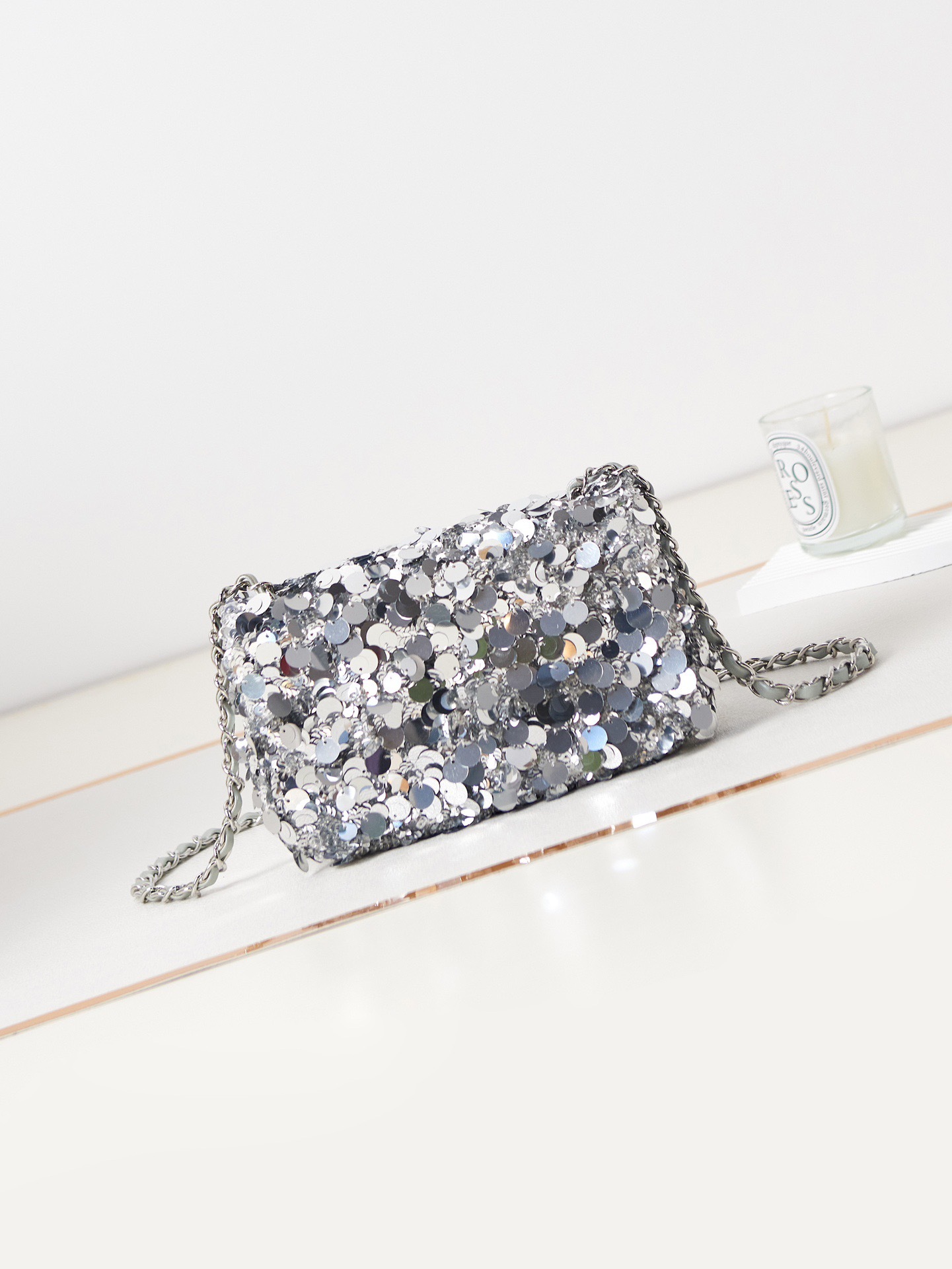 7FD64492-5D3C-402E-AAB8-51EB85ED4ECA