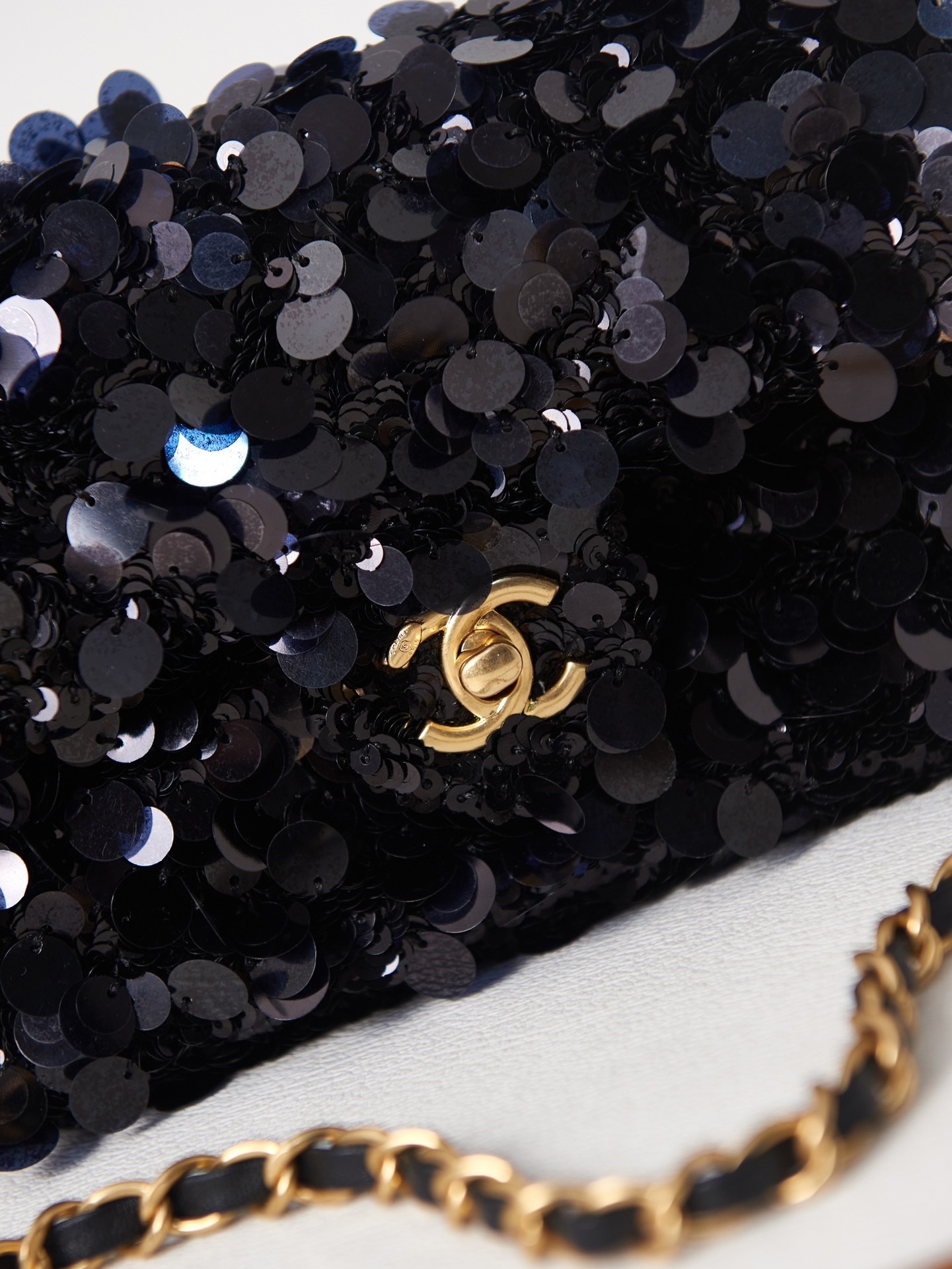 33776196-2CC7-4E22-8890-8EC11E2F4904