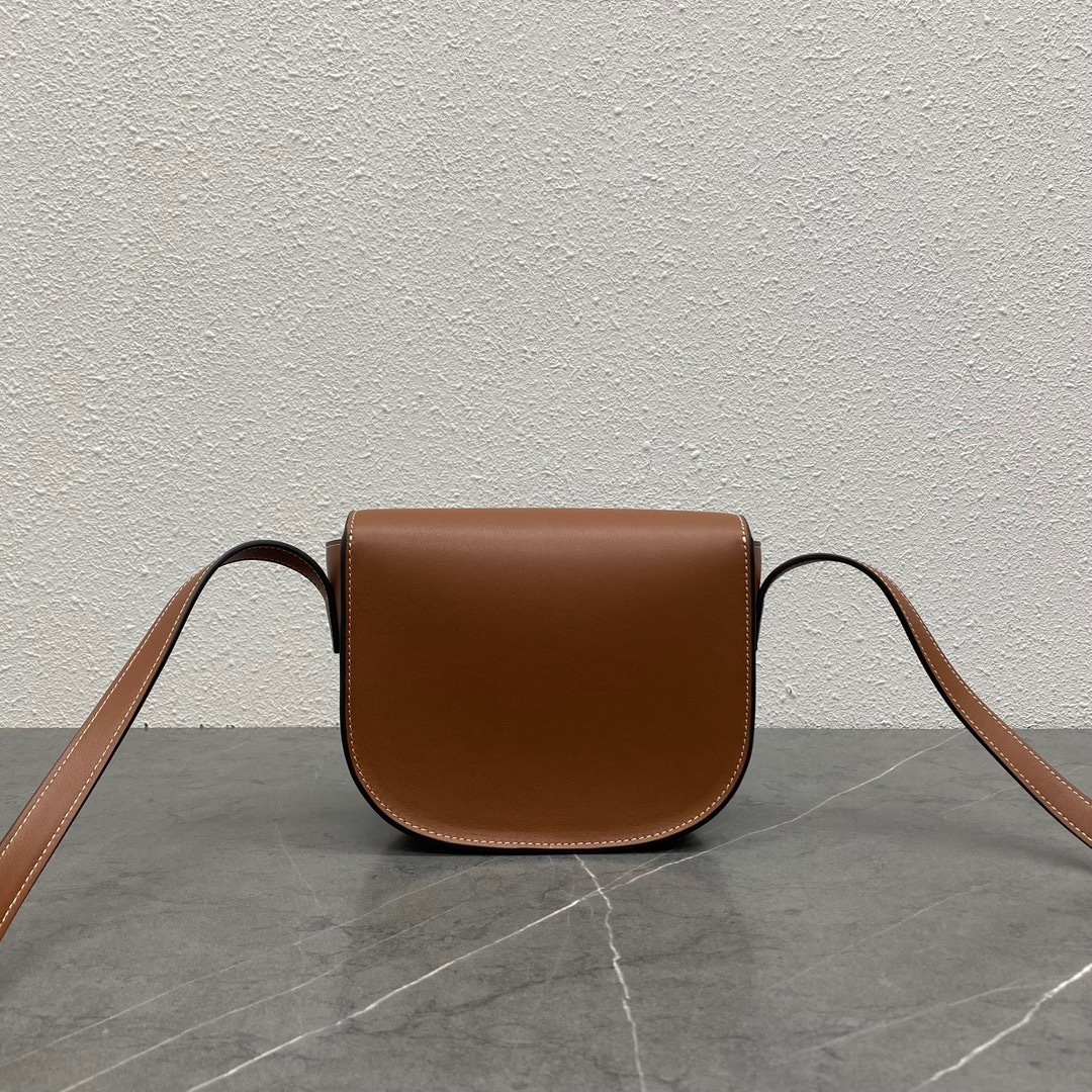 ED744E0C-3E19-4664-BE66-74F052BE08C3