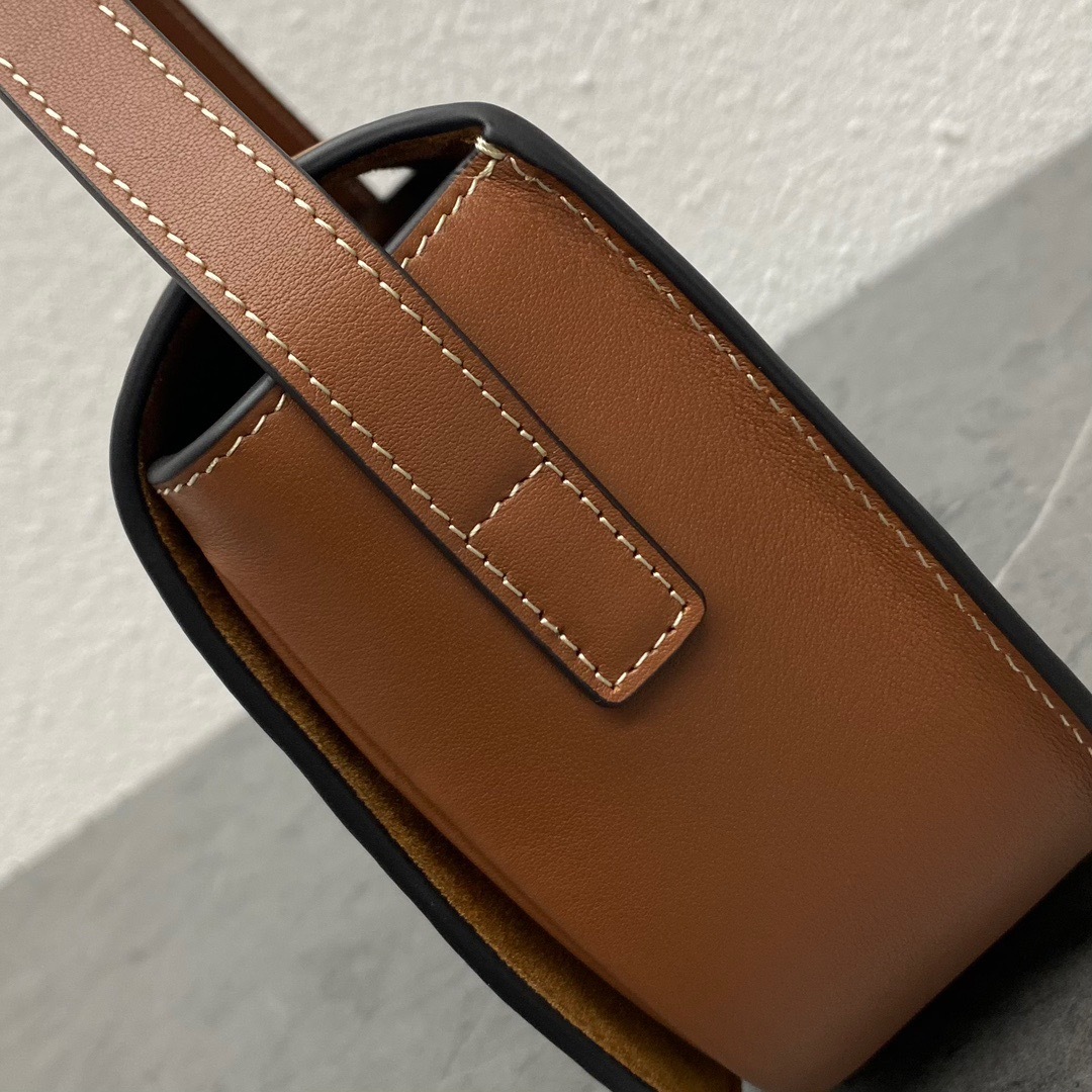 388FC45F-FF2E-41D8-85B0-6ADD7F577051