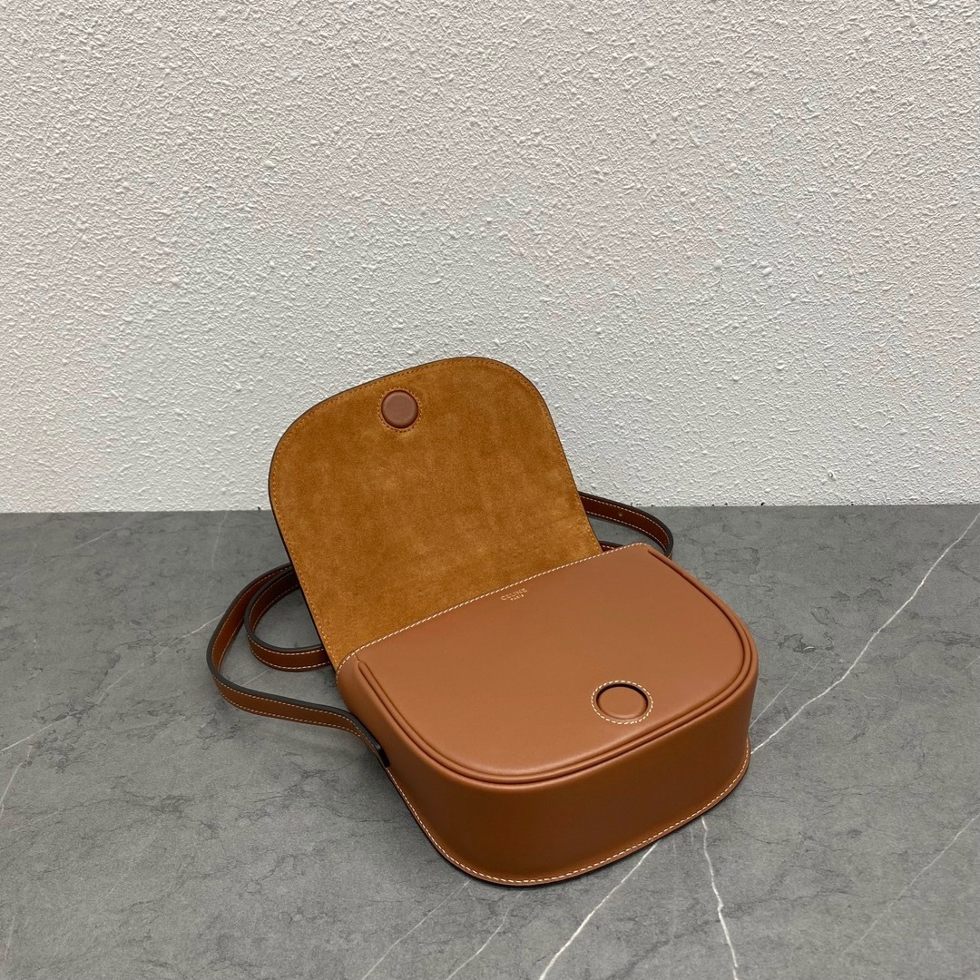 2D56D4E0-7F88-4880-80A6-00276160FBA8