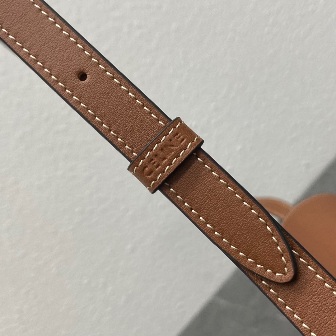 43FB5F74-48AA-4EB0-88D4-B6F6632F69EA