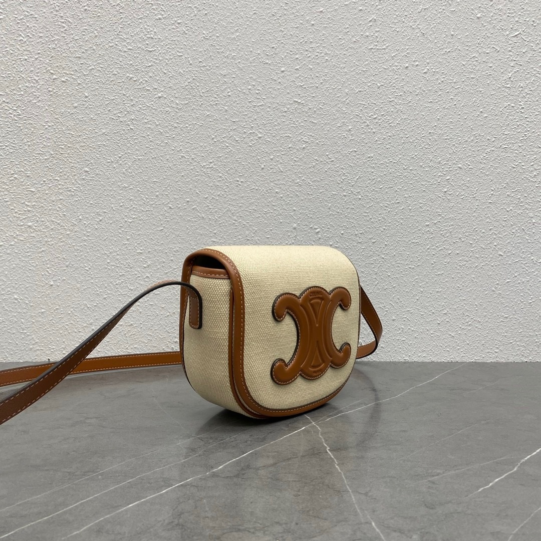 C38A859D-7079-46A7-BA5F-509F1C49C66C