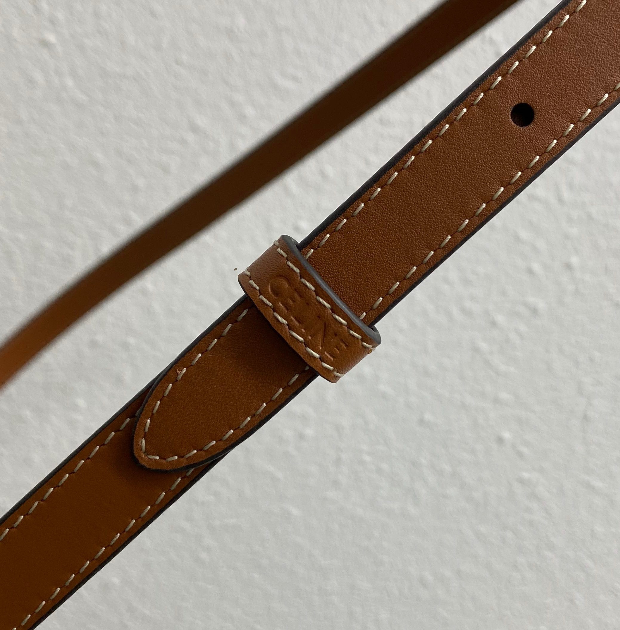 31997F71-00CE-4889-97E2-7B271E8765D0