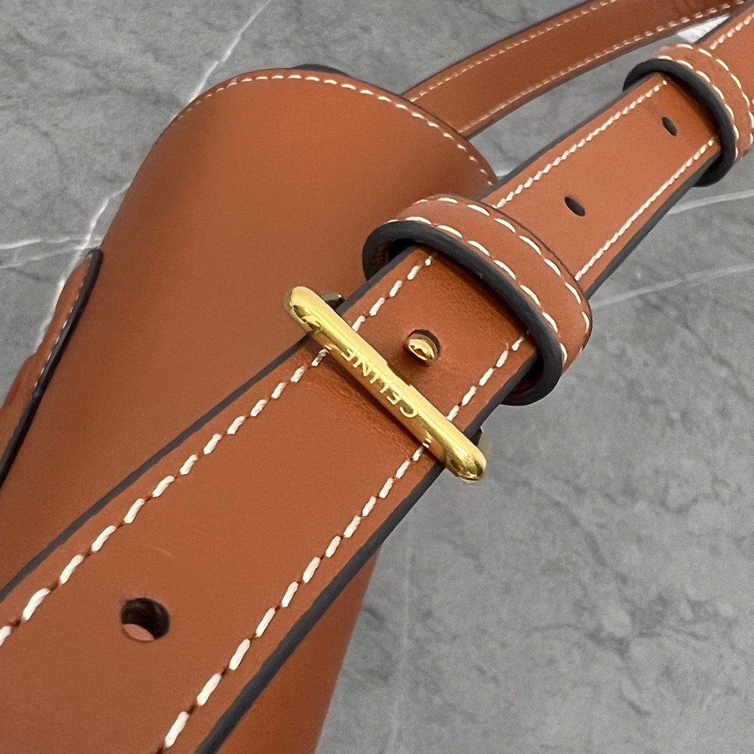 16CB7607-EF0F-41A9-A155-A3CCCED199C2