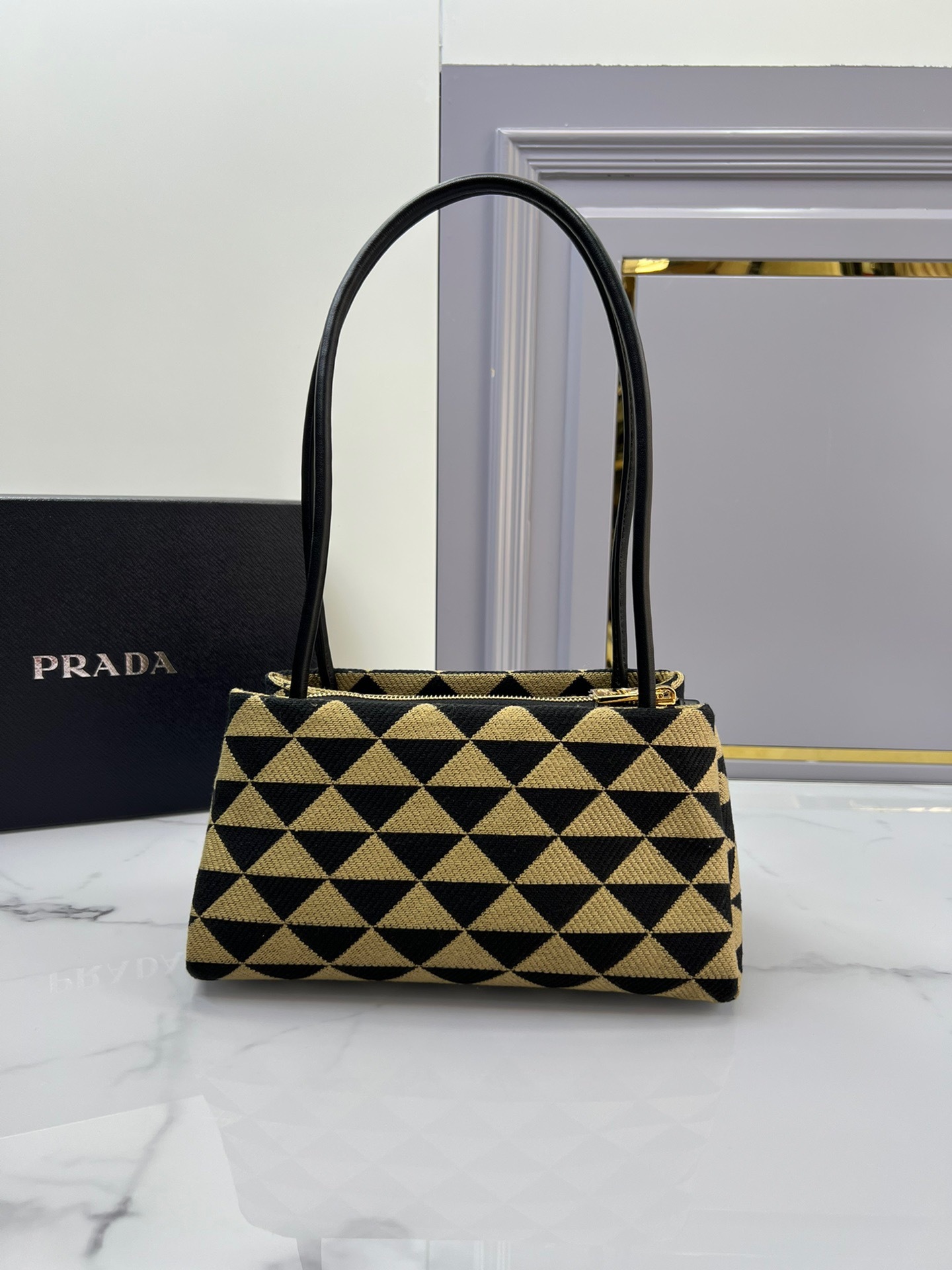 365776FB-7B7B-47F1-BA5F-6B7E61FF58CB