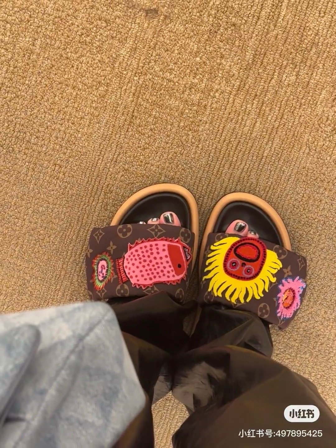 CA6C493C-BB1C-4D14-A44E-2FAE385CB59B