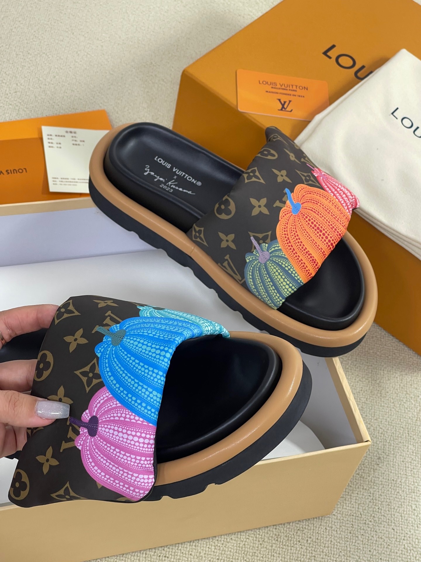 59D0CF80-6B7E-4744-A4AE-FFAB446D97CB