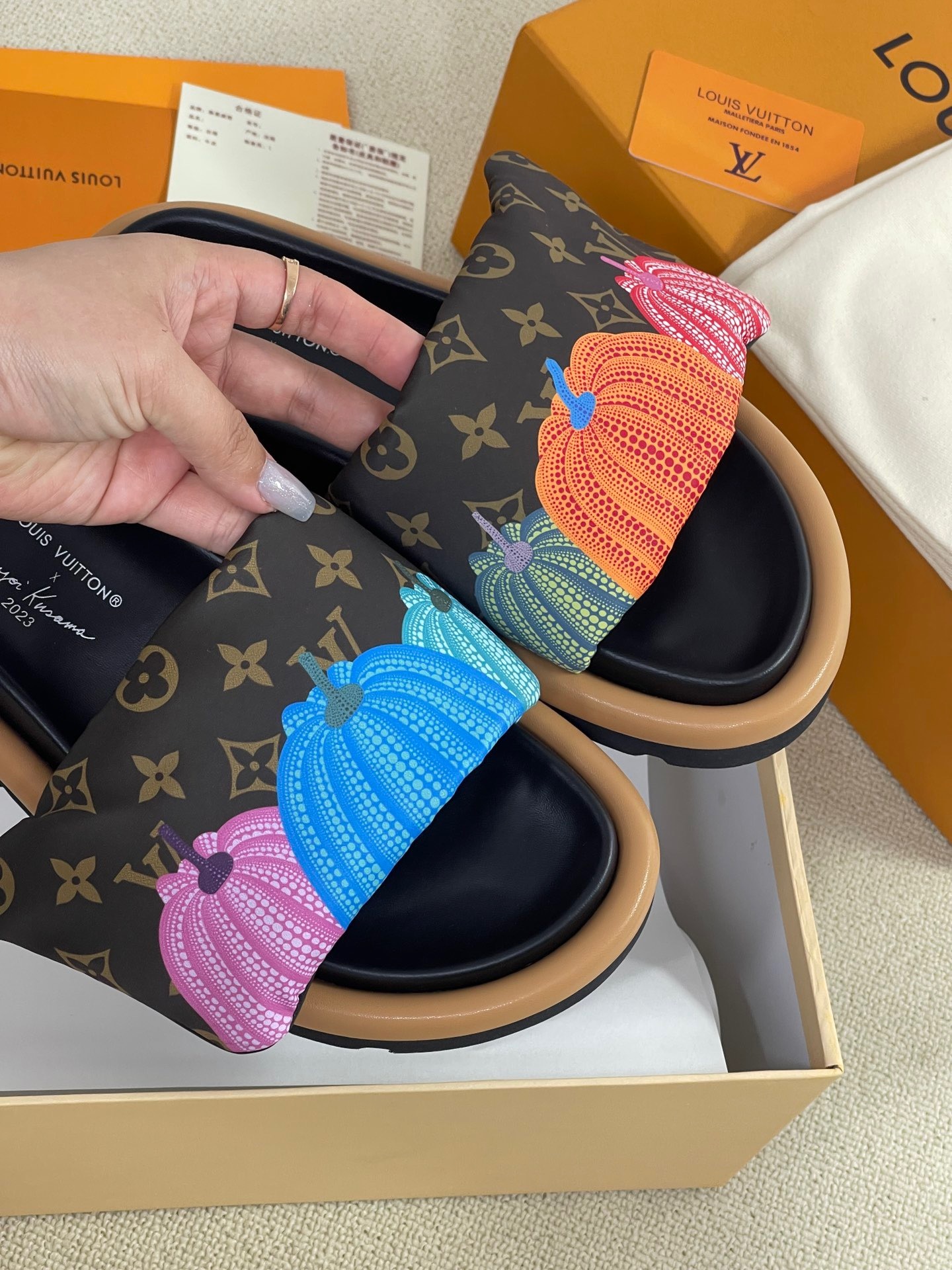 CB00A021-1D4D-4191-BE21-C0D6F5BA974C