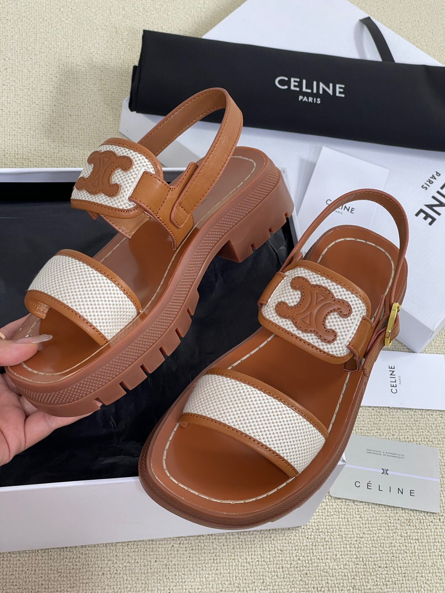 52AD0E2C-6A20-4DA5-AE4E-BAD47A5EBB97