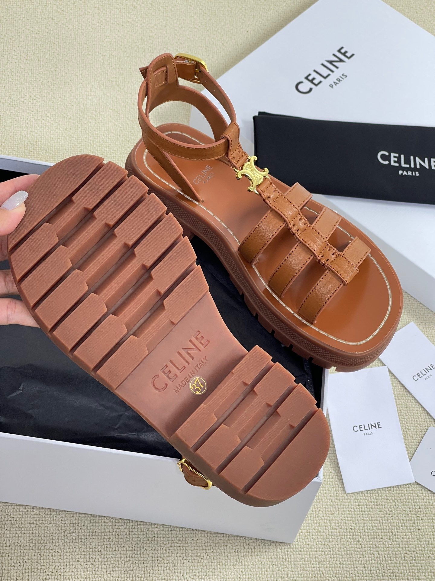 EE672D64-B221-475C-AC31-72A782D4EB3F