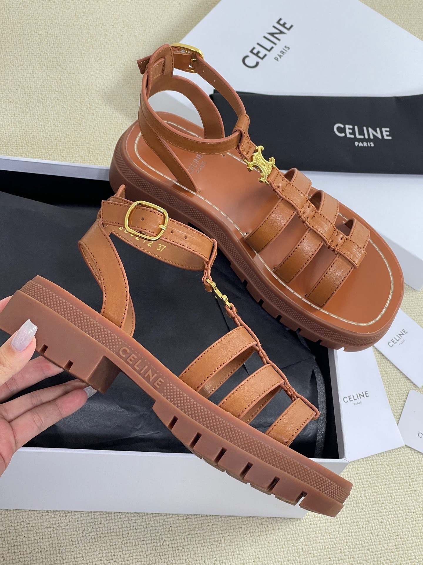 6E8FDD25-0A8B-4D76-94A2-29C598F9F036