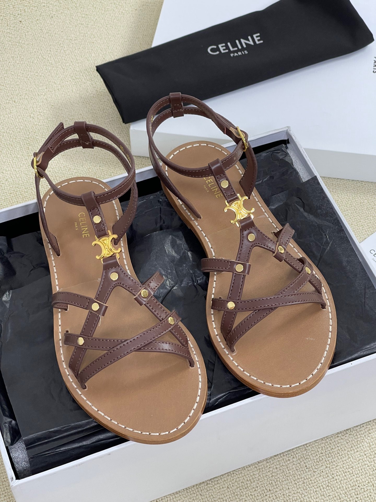 5F4A3CC5-9AA1-4D27-B789-9D49657854A9