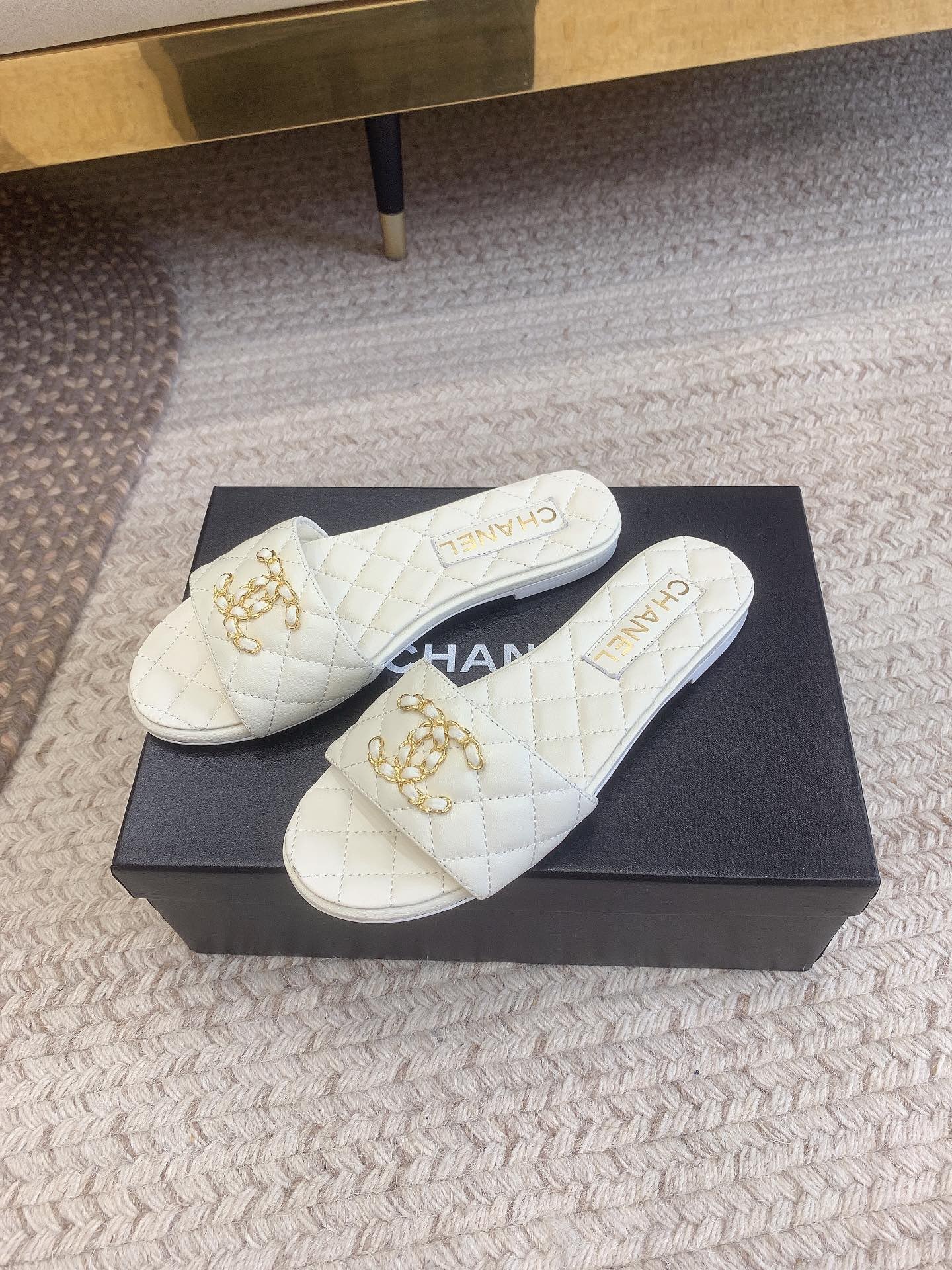 16A94B6F-5E59-43C3-ACF3-7971C1BF2162