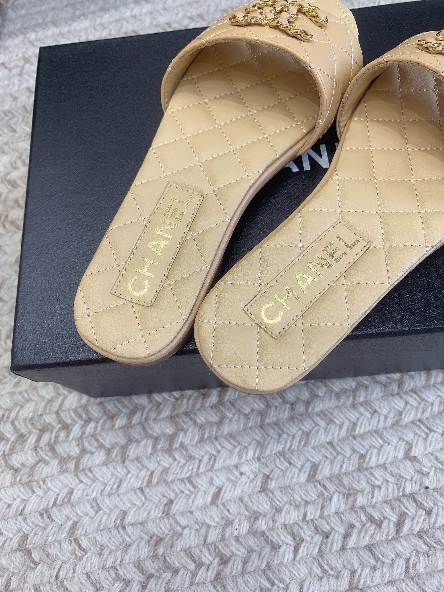 F2B20771-5D94-427E-996D-0DCD4214C414