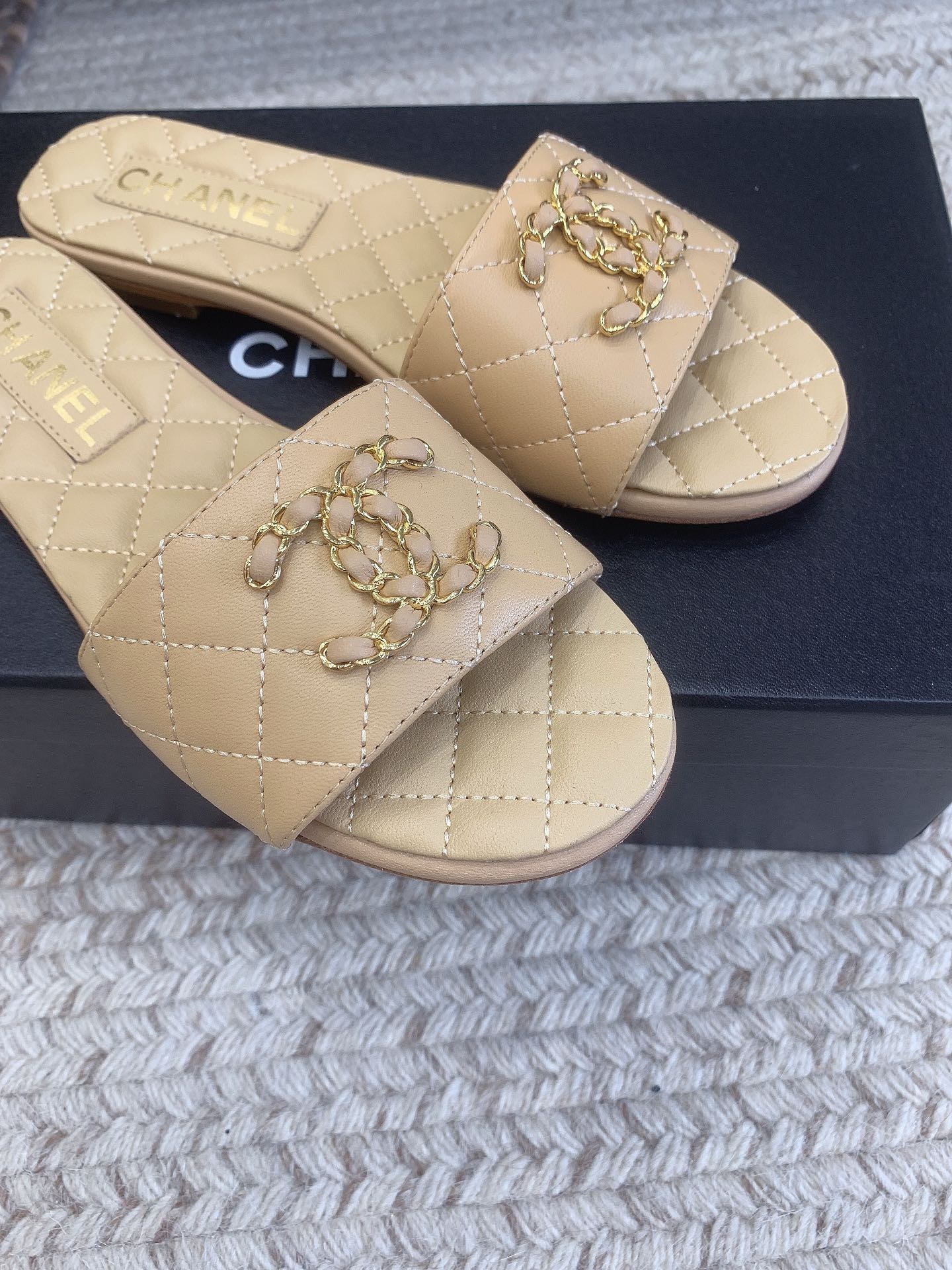 179A5658-B2DE-486A-BD75-0569539992E8