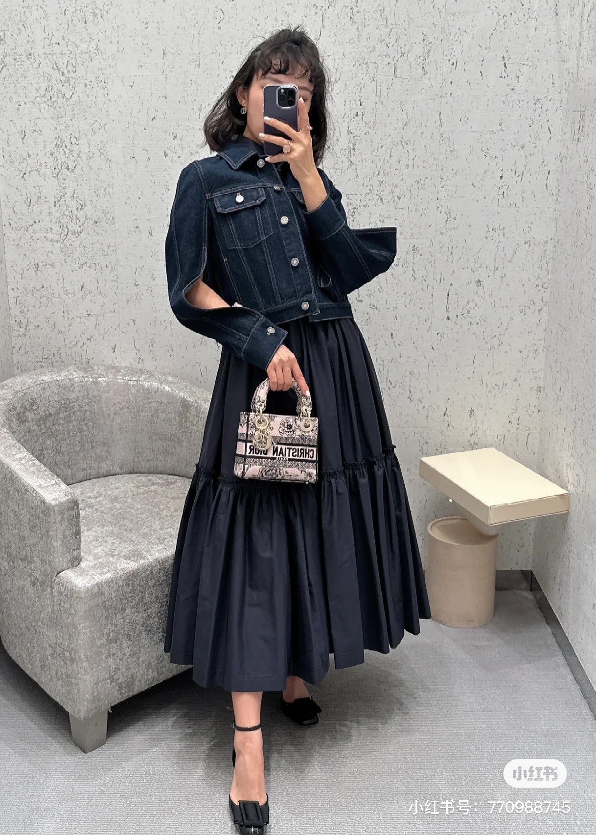 ABED0C9D-9E9A-4DCB-83E1-11A4119ED98C