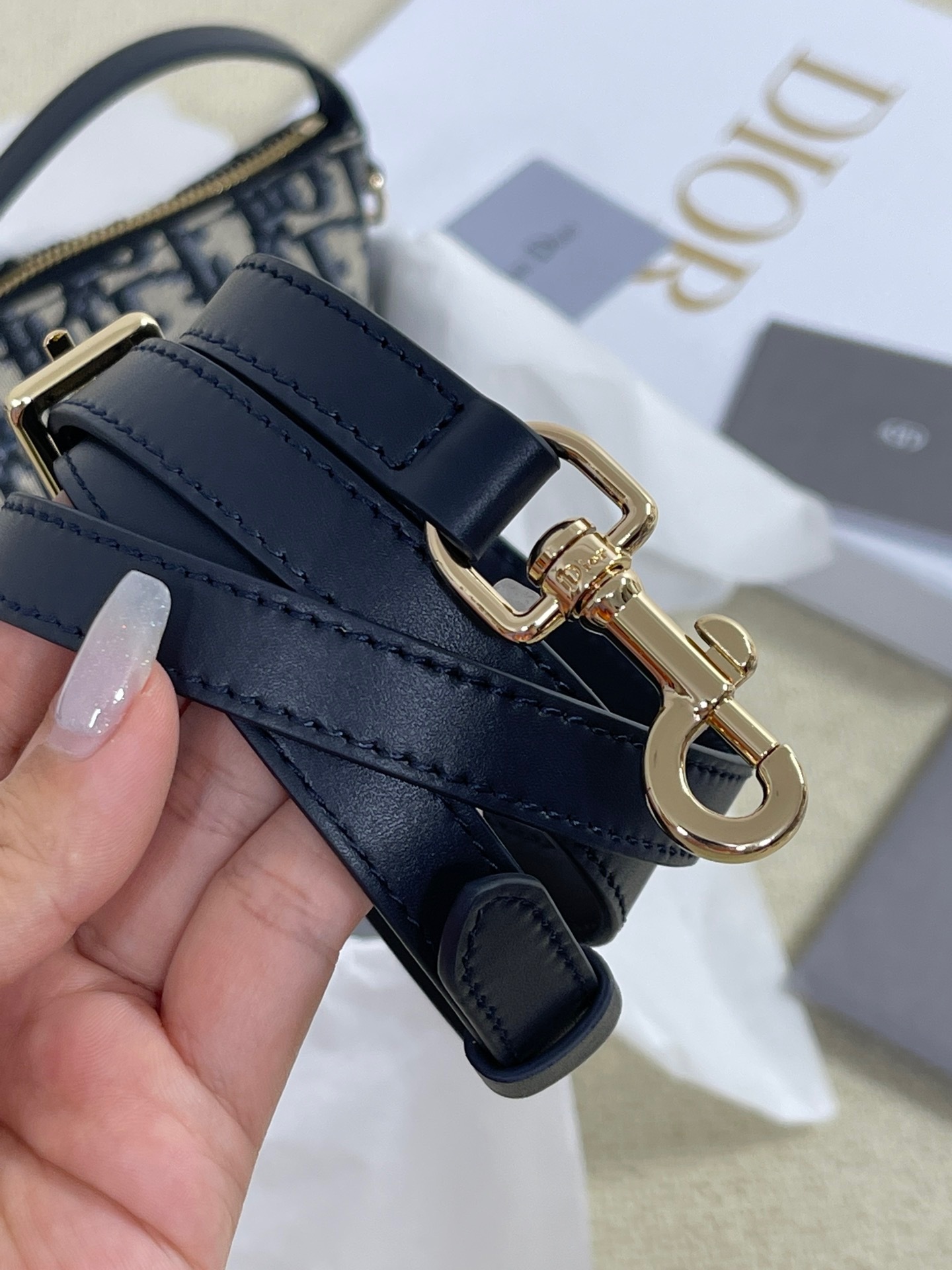 313316D7-BC90-41ED-B9B1-2FF7BD7D39C9