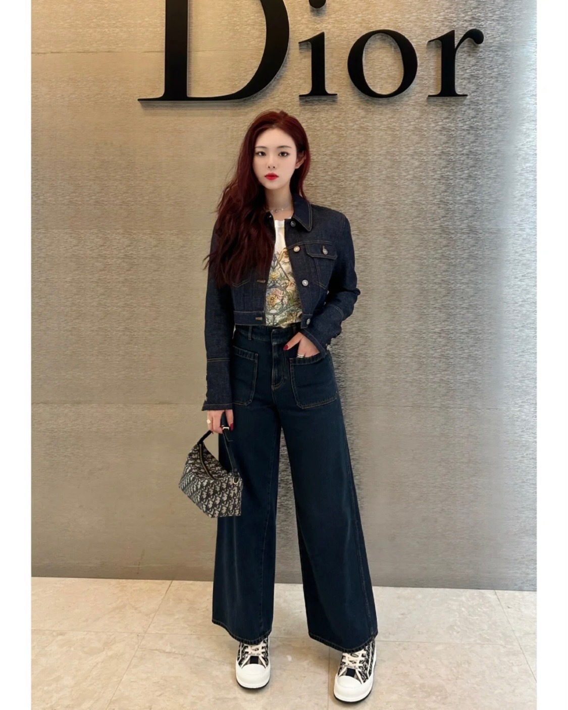 04791CE5-A55F-4DC9-B50B-7DFF69B8AF68