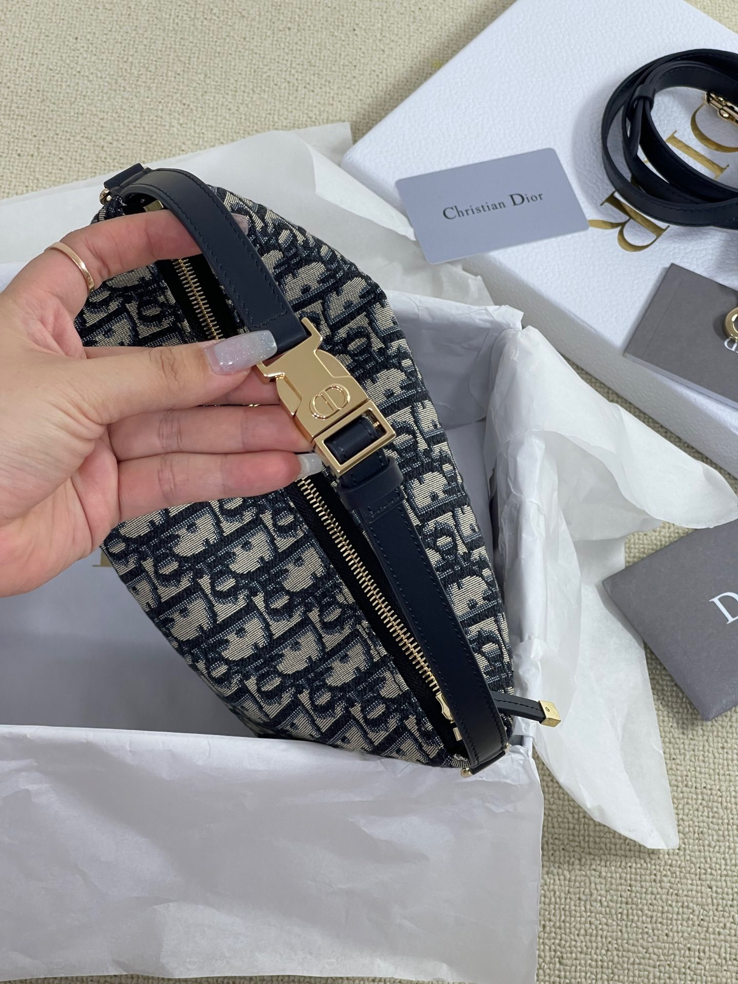 125A992D-72E4-4710-87D8-21E72E7EF5CC