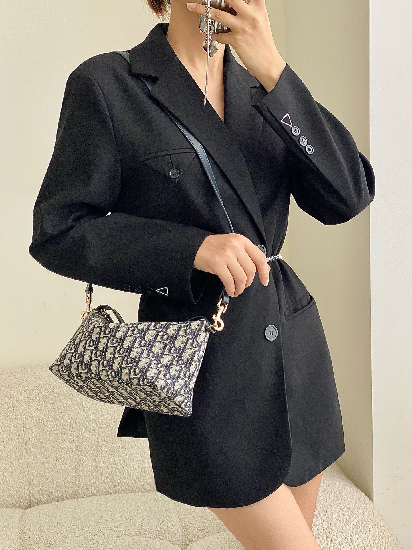 8C1F3142-99FF-4841-9D55-42BD1AA7A096