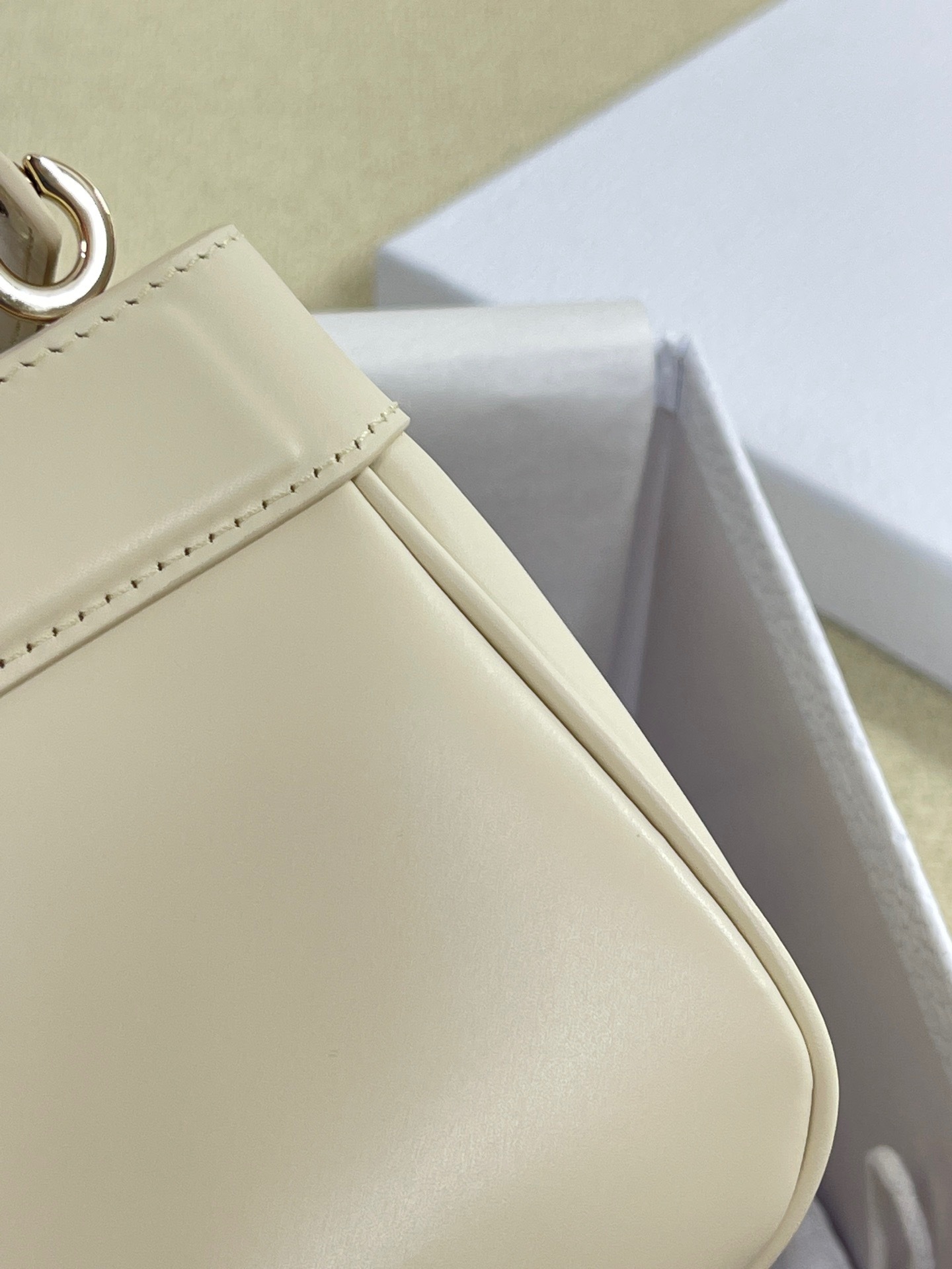 4A92E1D6-02B8-414D-8AC7-74BDF403DFCA