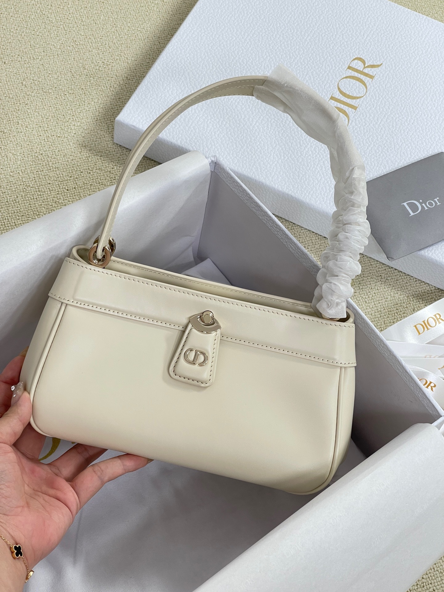 C14883D7-C872-457F-96A1-0107C187C1AA