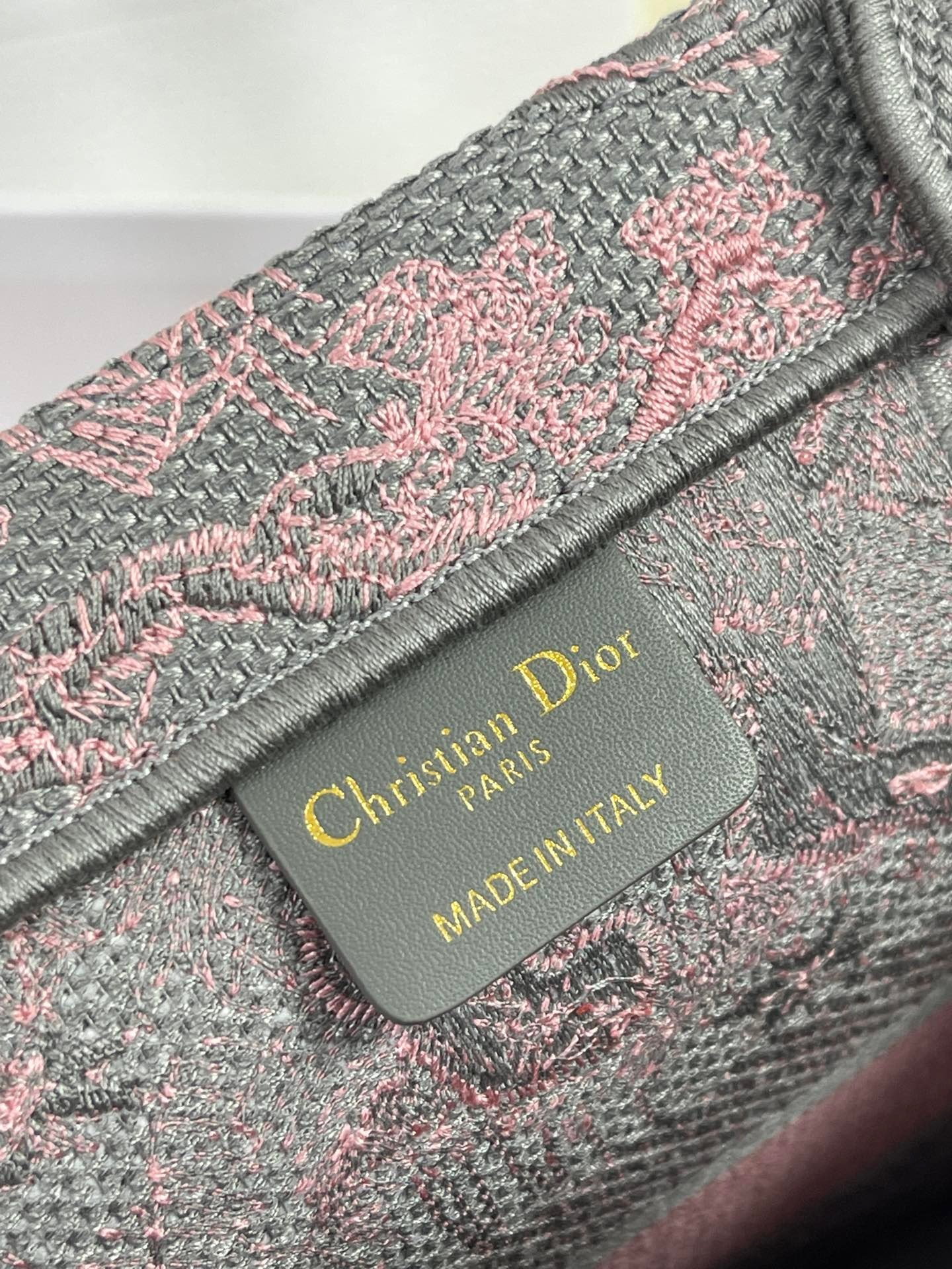 7630470C-27E2-4D22-86A6-E4527C2CF484