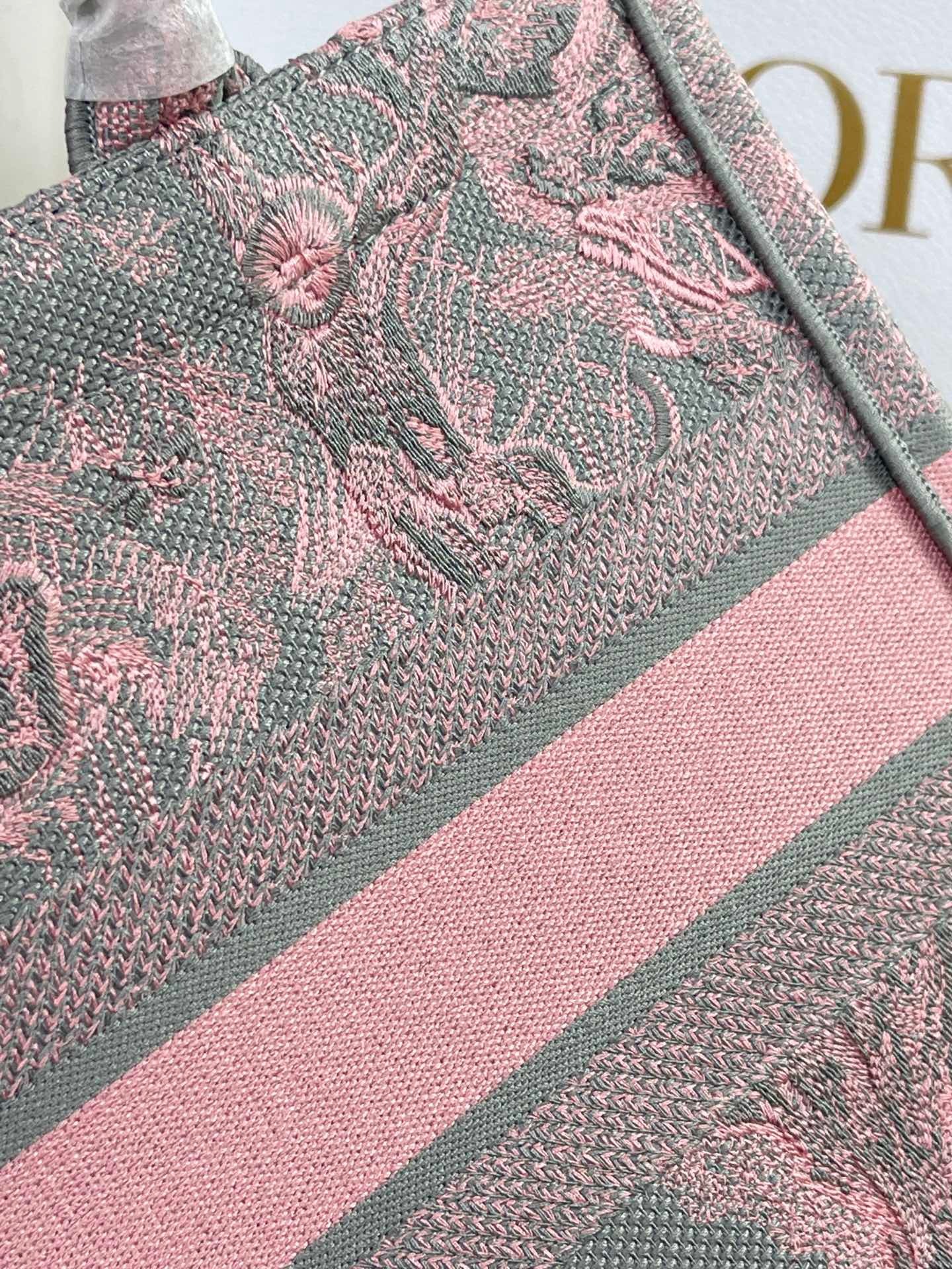 43A73185-E5CA-4376-9D28-B2536E9A4C7B