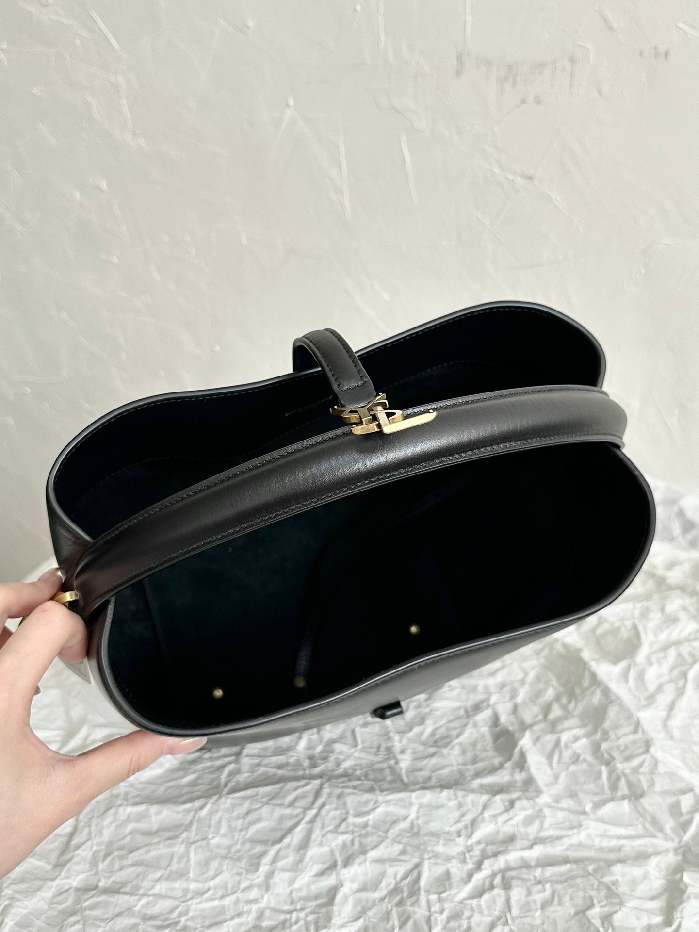 8069421A-297F-490E-866F-C27D197DDB5F