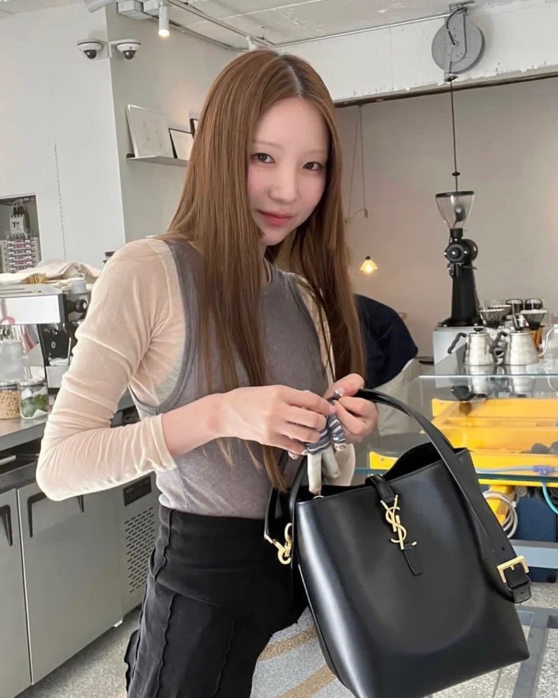 9A503740-1E2C-4F04-AB6C-D520CBD9B16C