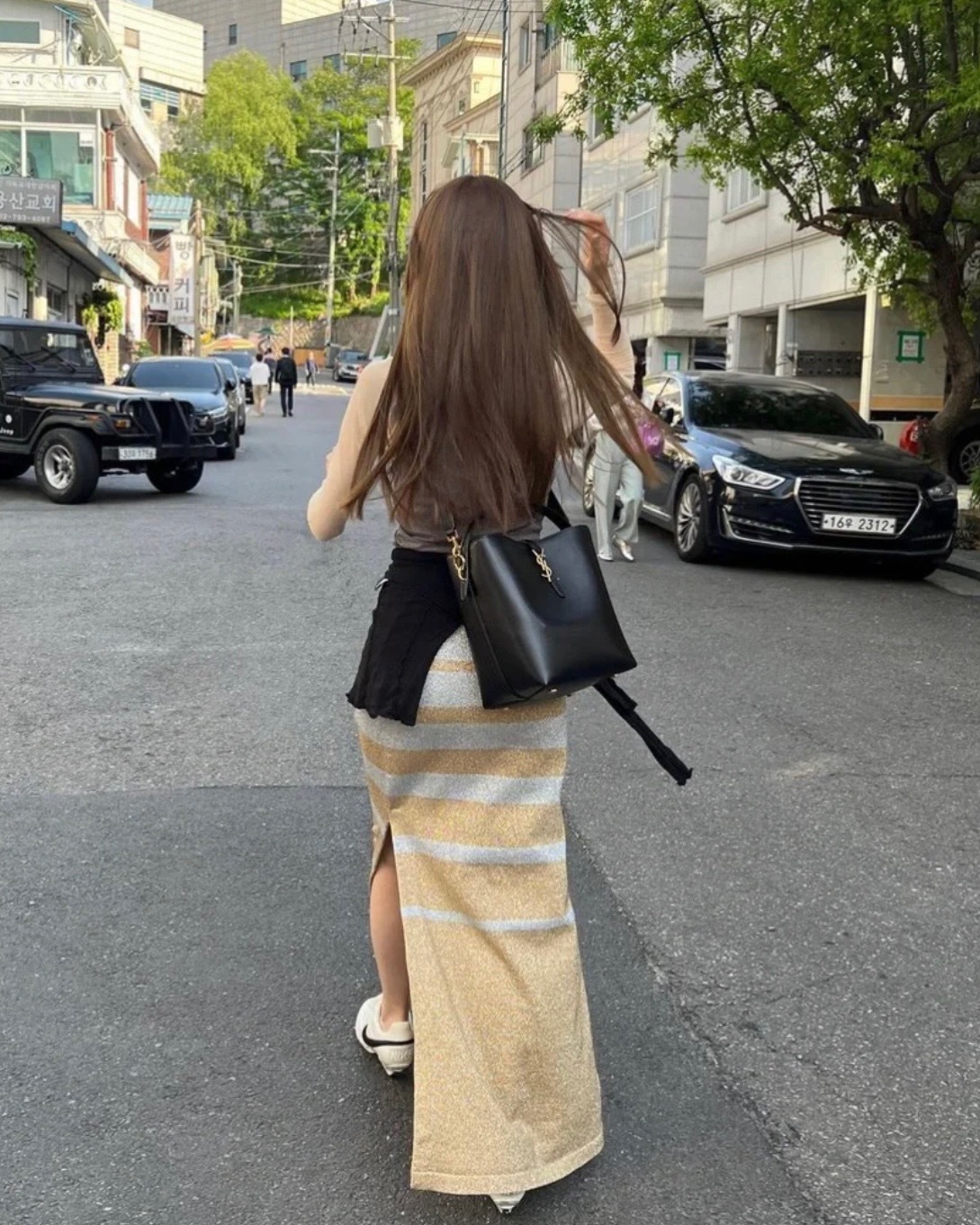 1B6466D8-E997-4199-A128-FF4501CFC916