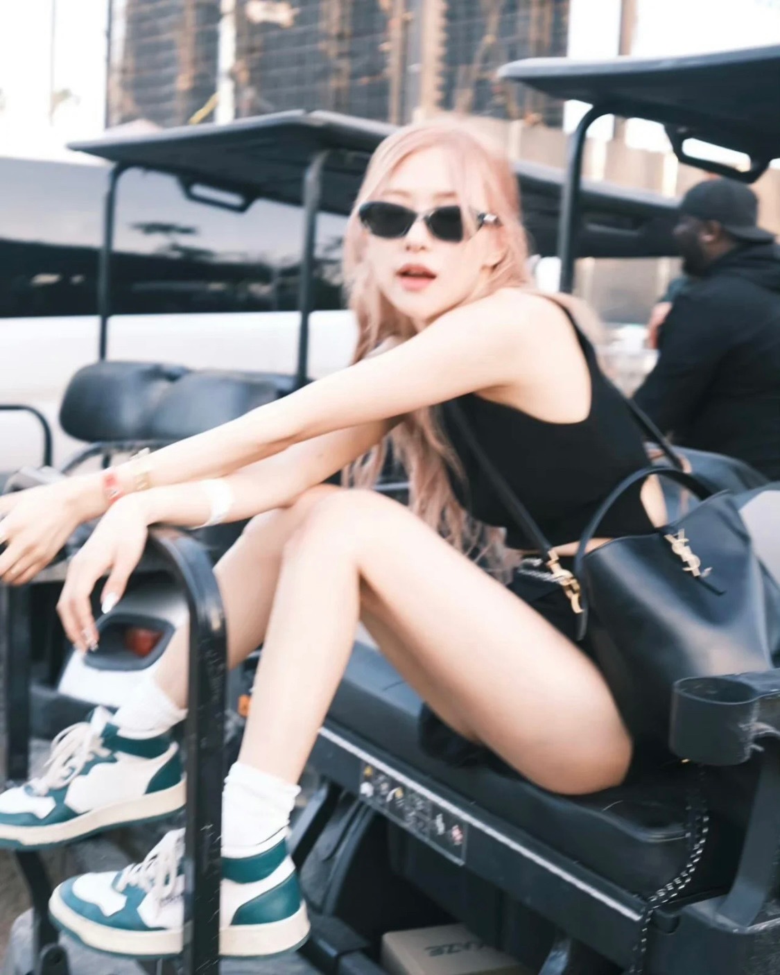 250E7F6F-5D1C-421B-9C5D-1F03FF52CE6B