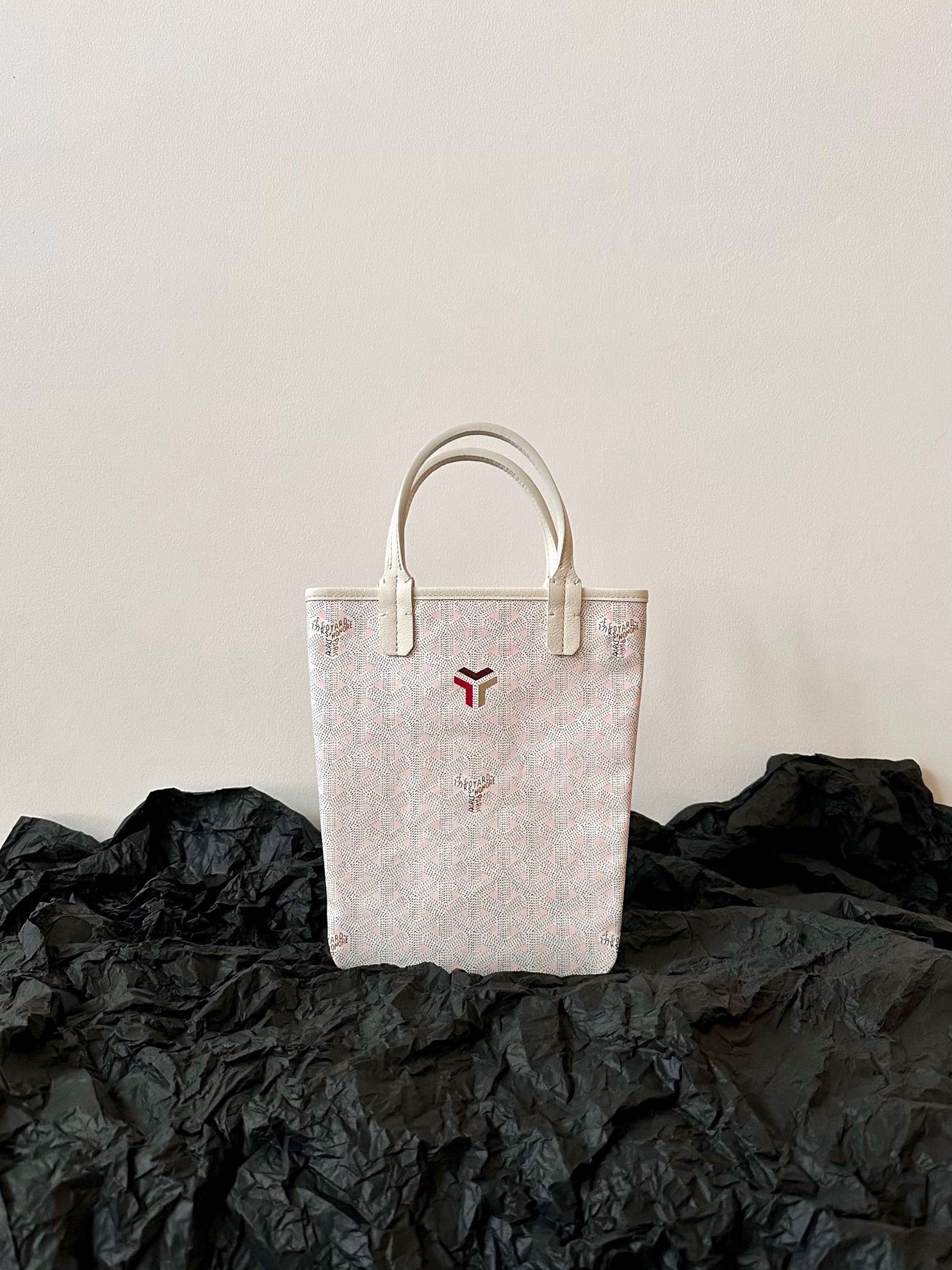 270AE65A-1F11-43C6-869C-0A16A3DA7979