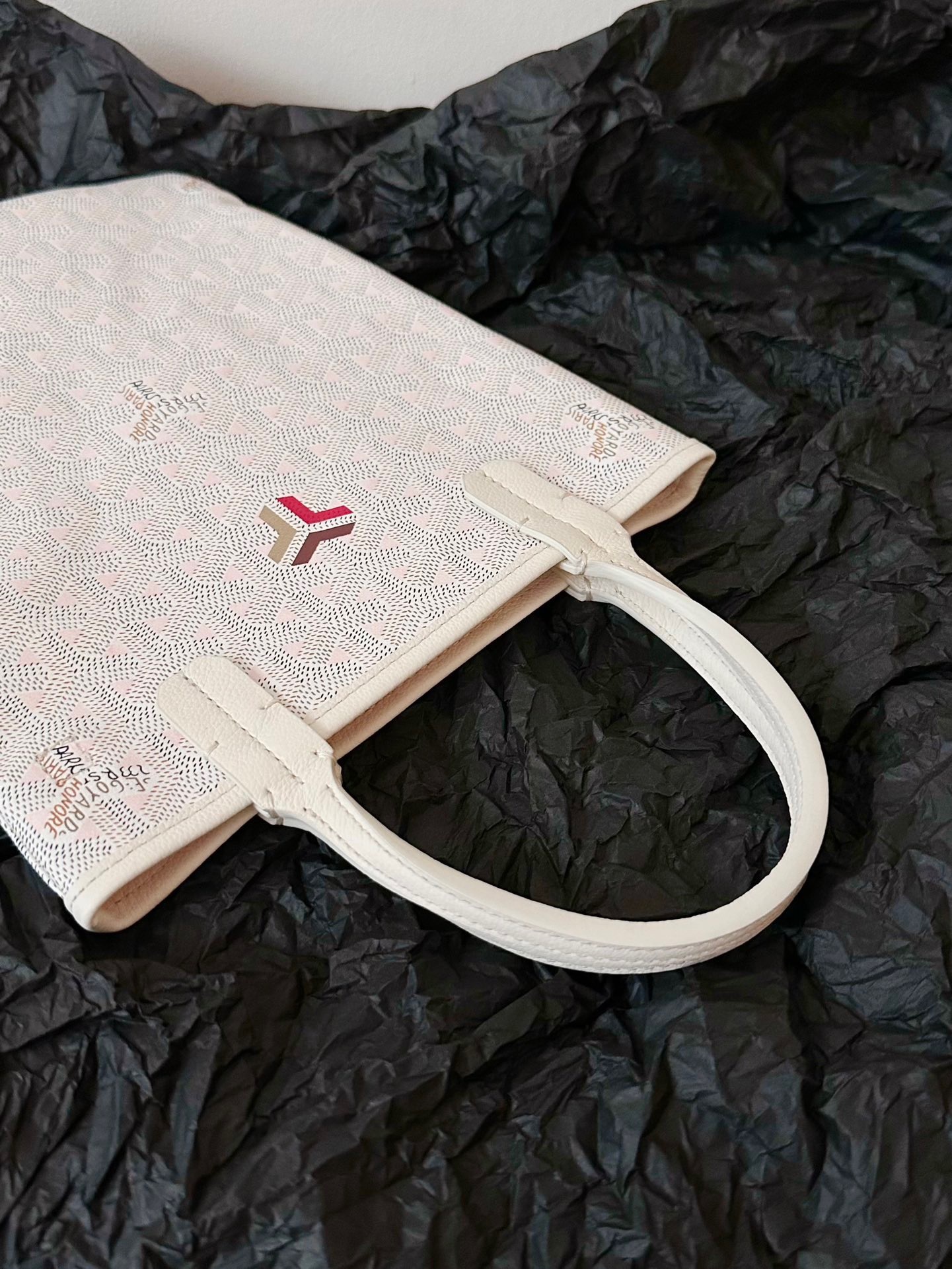 326EB7D5-05C2-4722-9AF1-5DD01992C86F