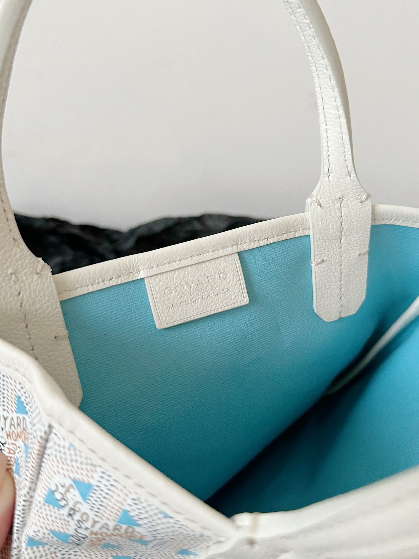 FA512218-C60B-4220-9A40-177CED4EFABA