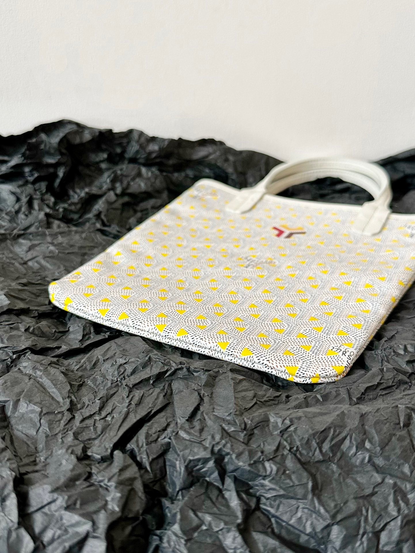 B1309129-C985-4C98-9DD9-429997CBE4EB